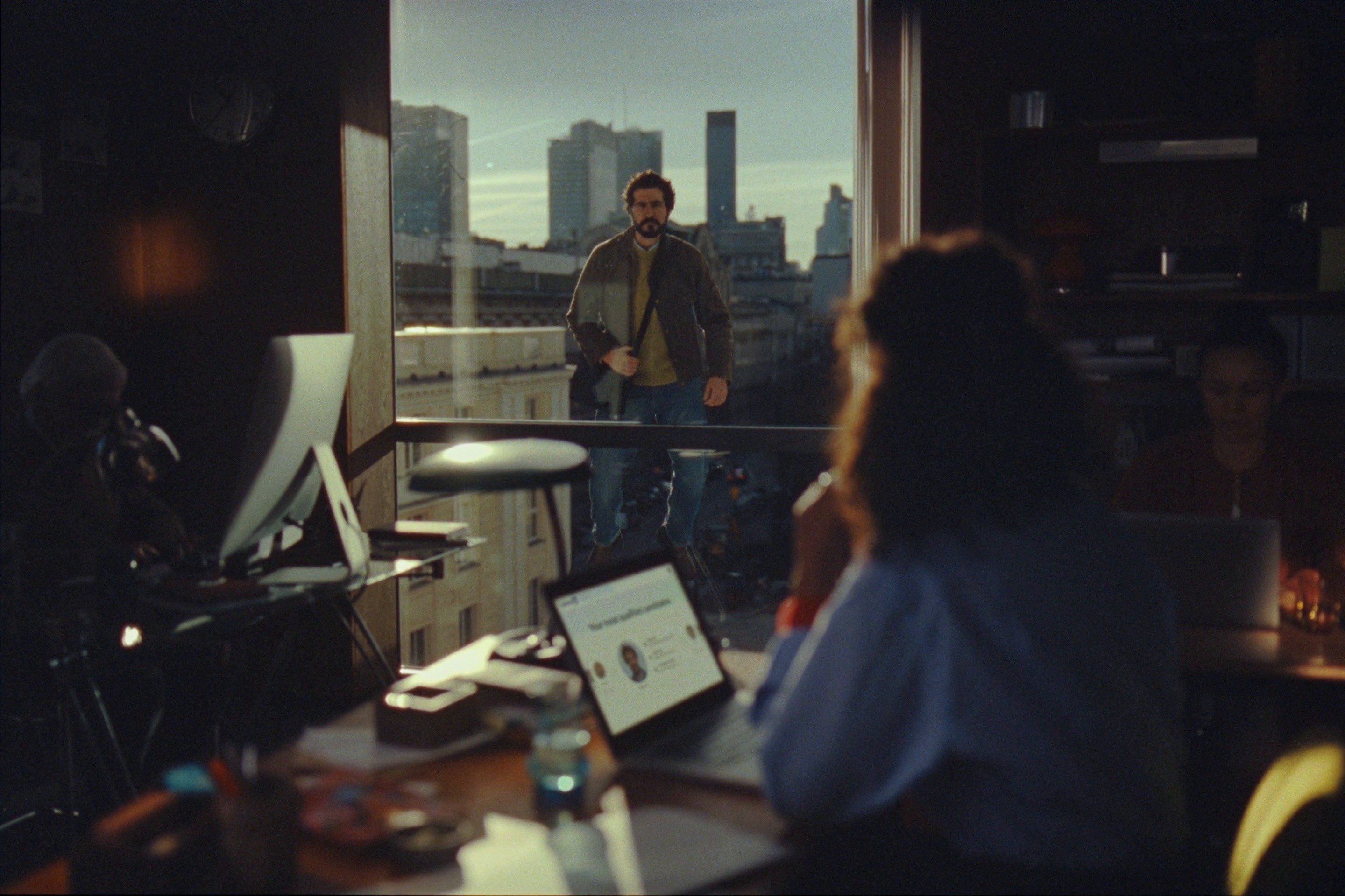 Linkedin - Rise (2025) —  shot,  lighting