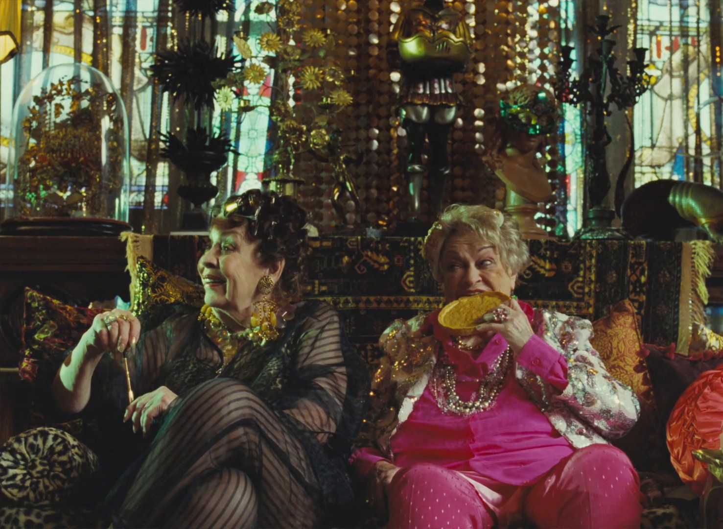 Laurence Anyways (2012) —  shot,  lighting