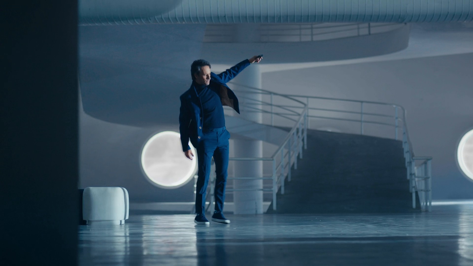 Tim Black - Dance (2023) —  shot,  lighting