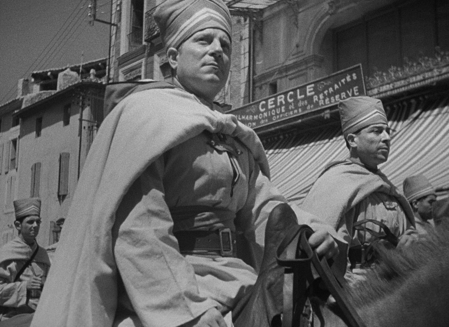 Gueule d'amour (1937) —  shot,  lighting