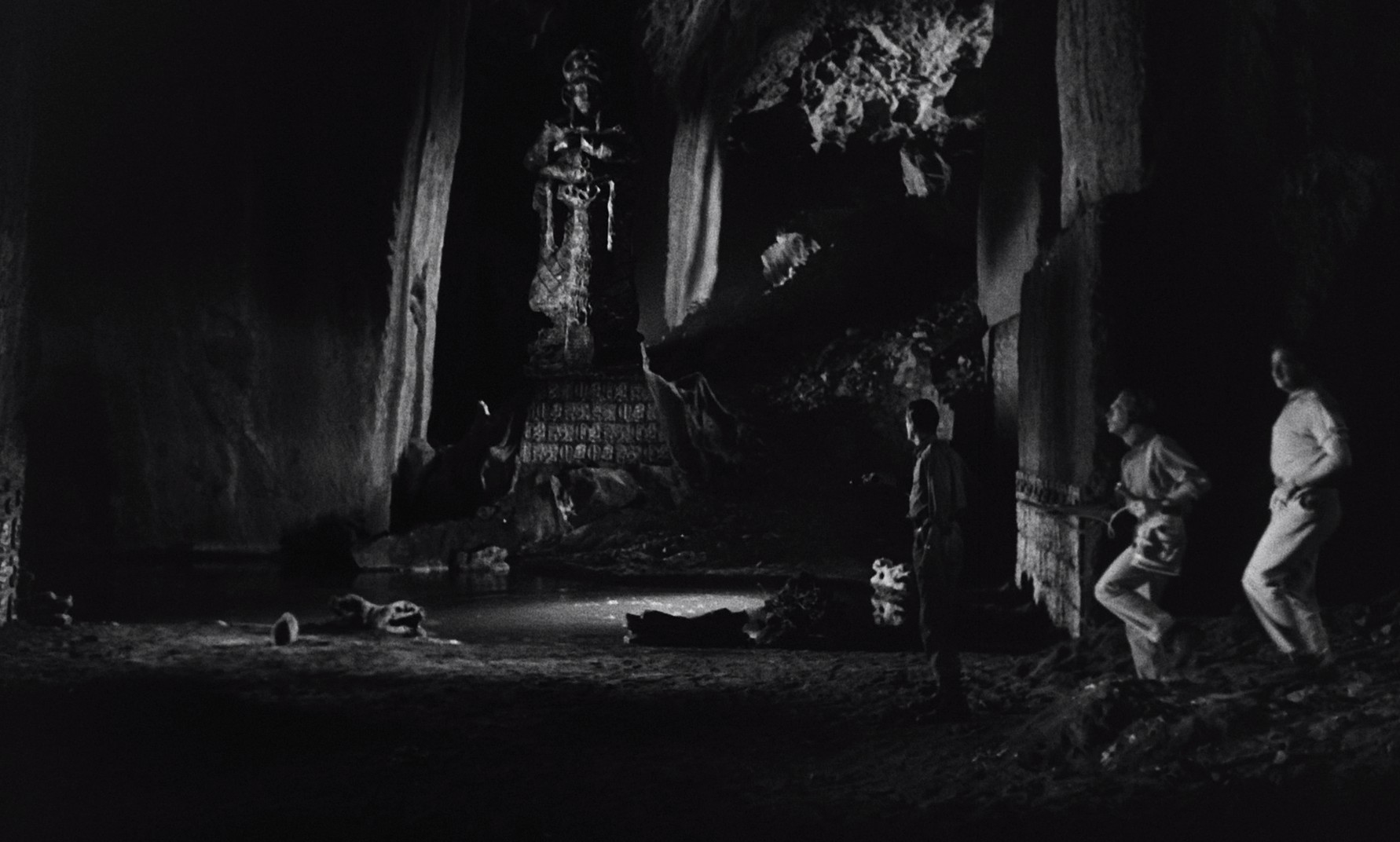 Caltiki, the Immortal Monster (1959) —  shot,  lighting