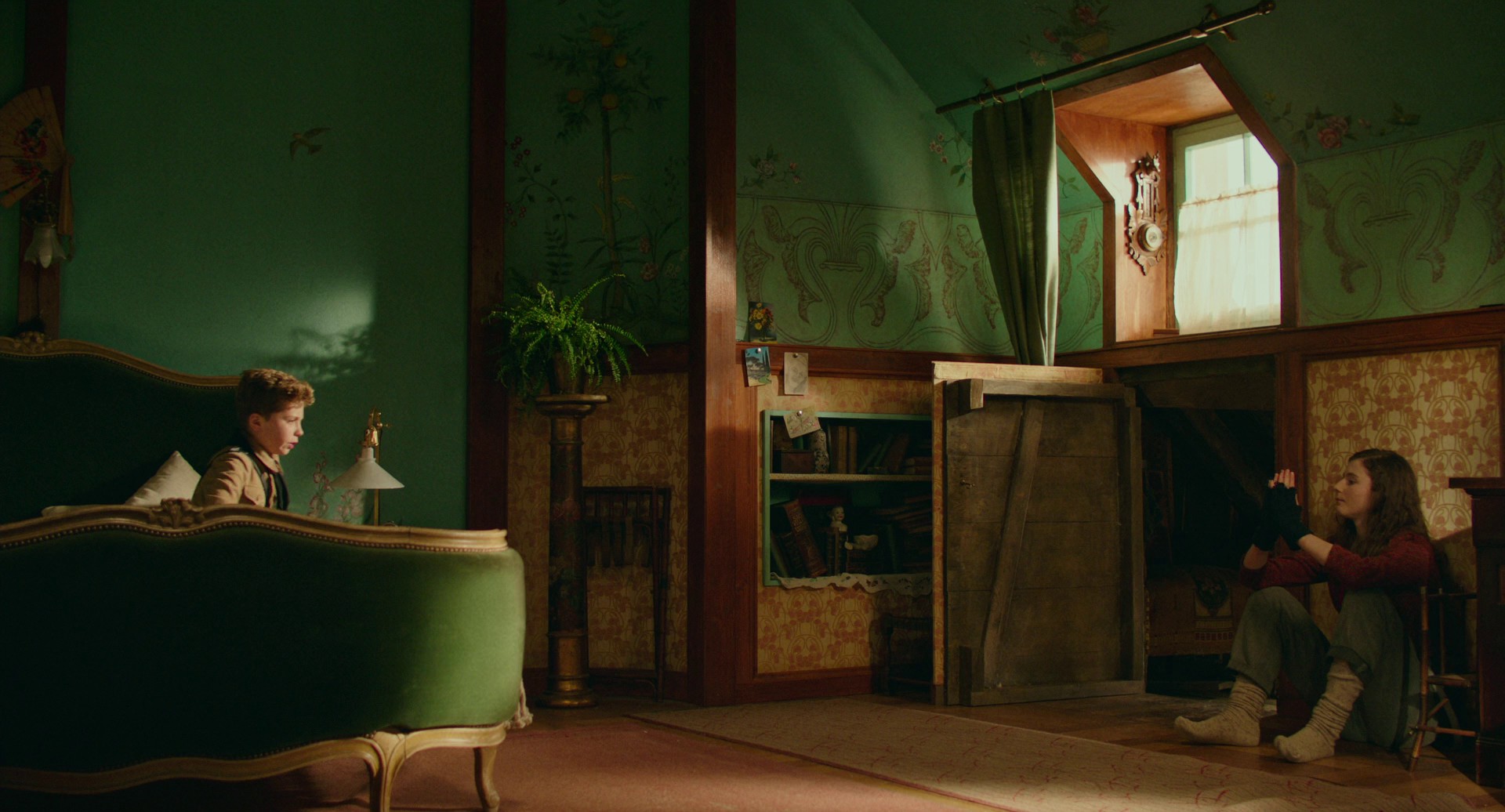 Jojo Rabbit (2019) —  shot,  lighting