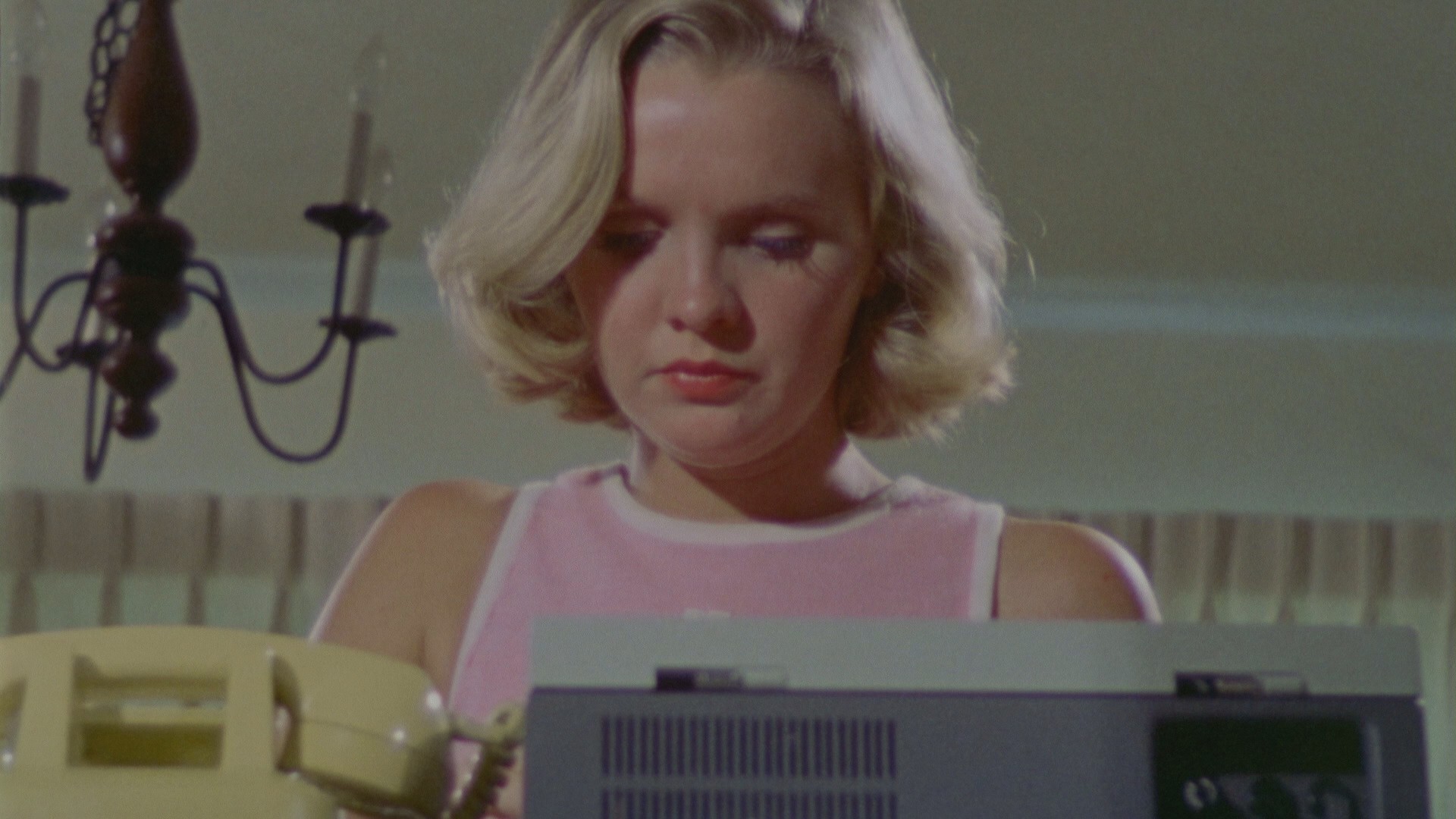 Don't Hang Up (1974) —  shot,  lighting