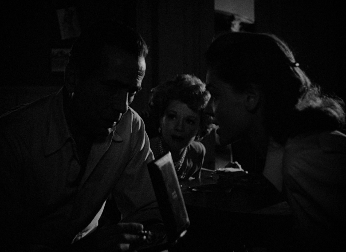 Key Largo (1948) —  shot,  lighting