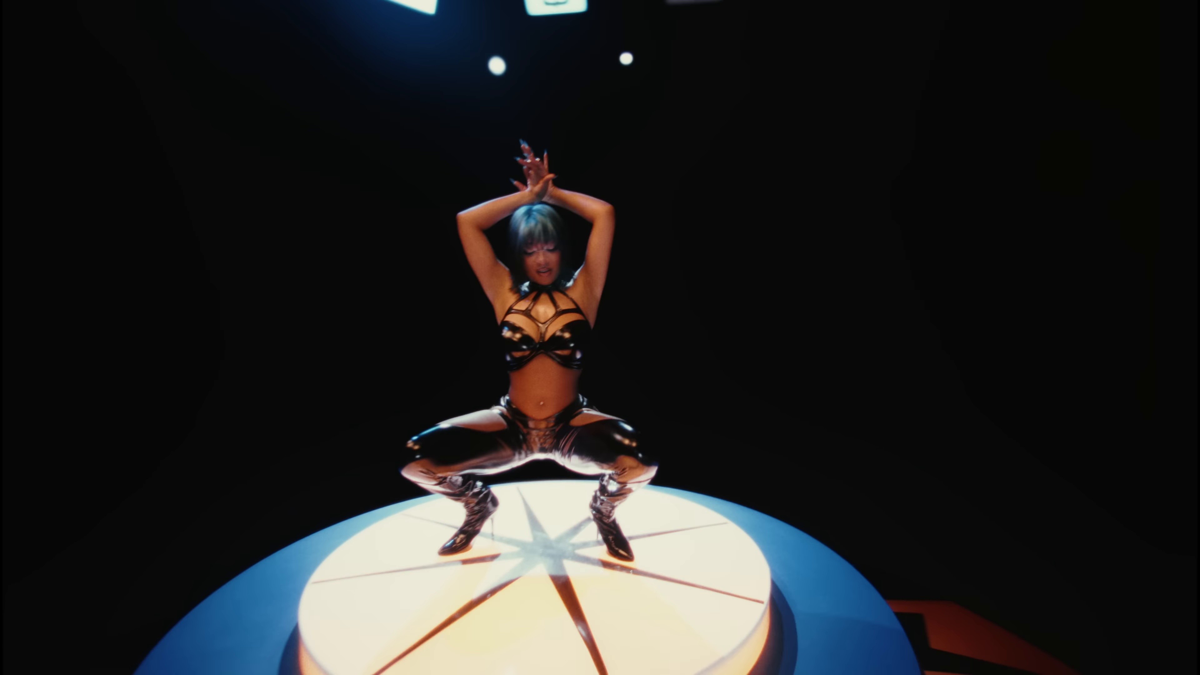 Neva Play (2024) —  shot,  lighting