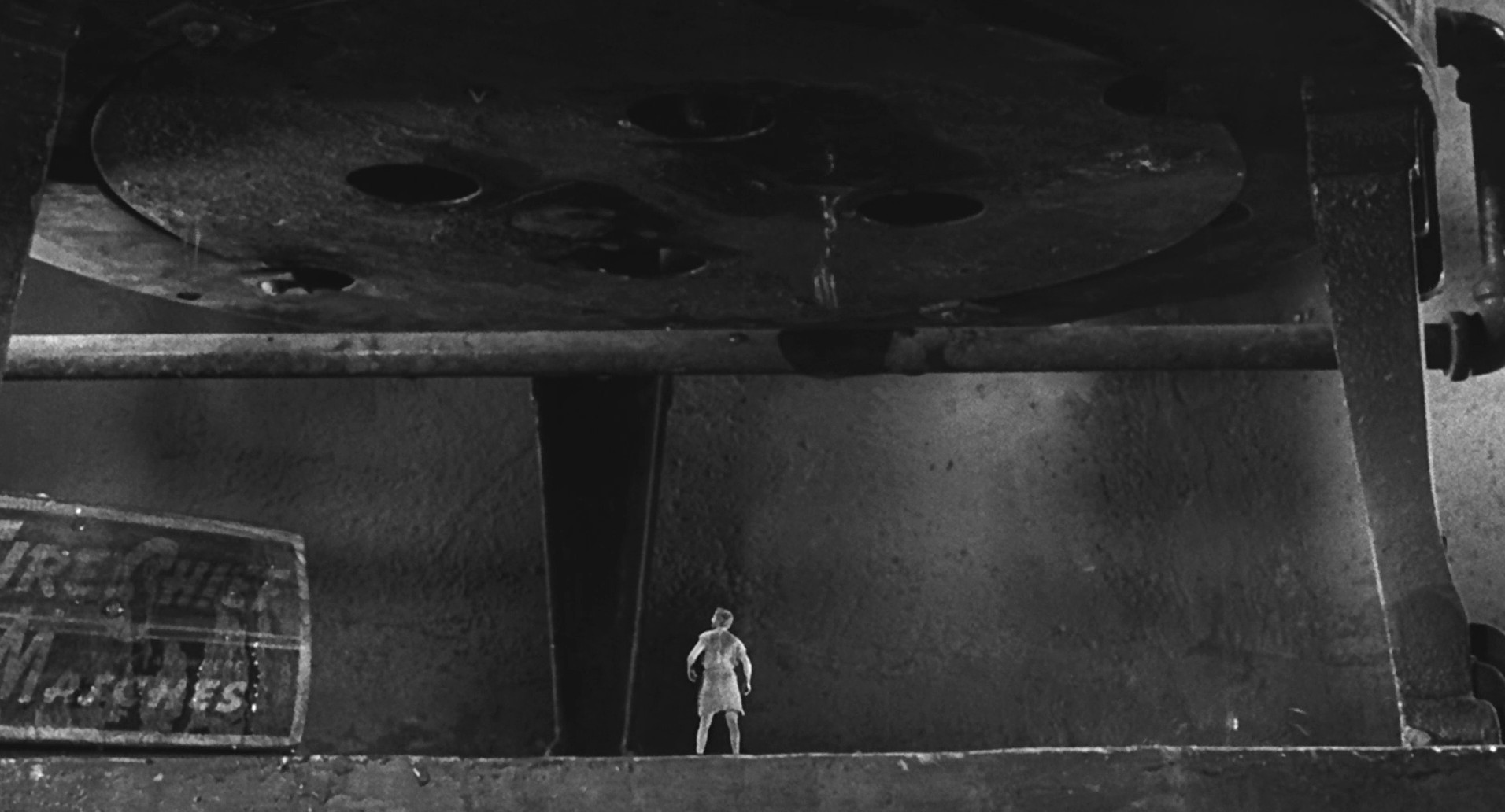 The Incredible Shrinking Man (1957) —  shot,  lighting