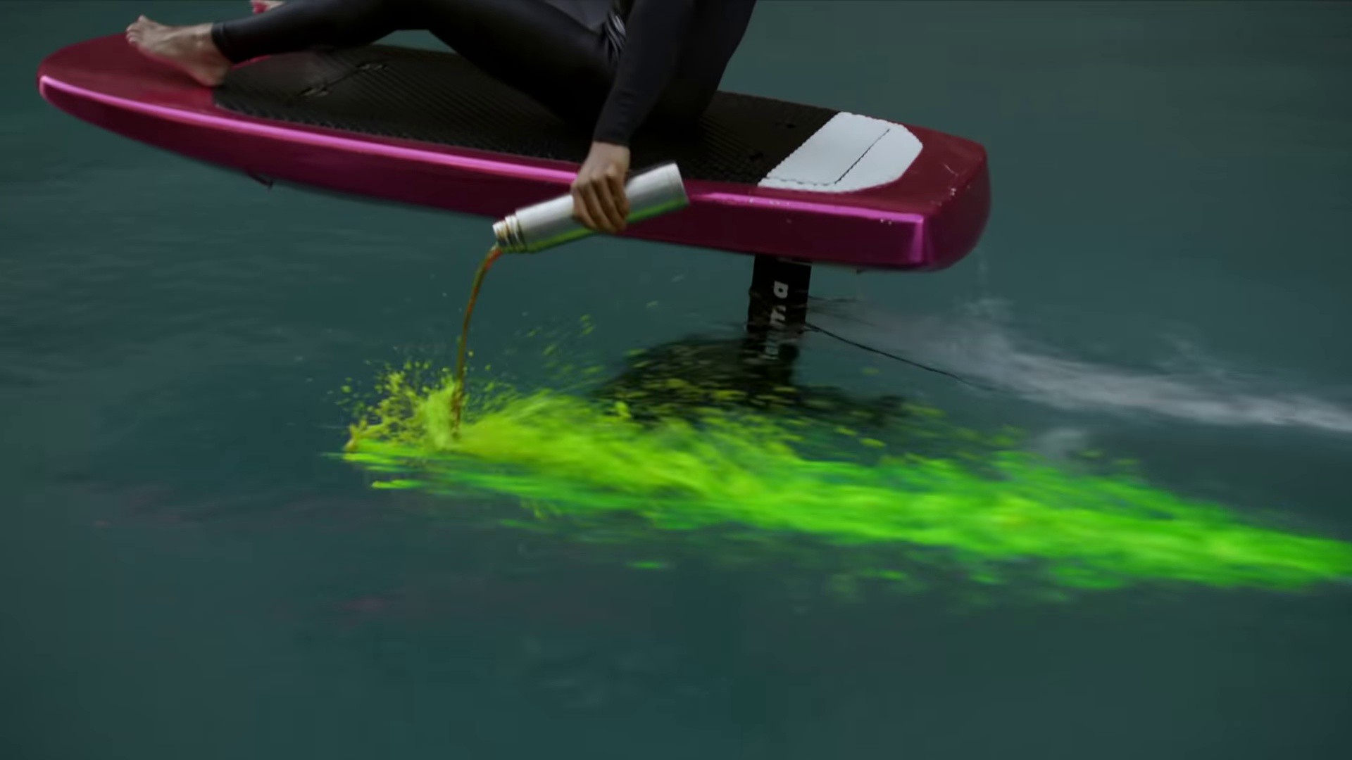 Neo Surf  (2021) —  shot,  lighting