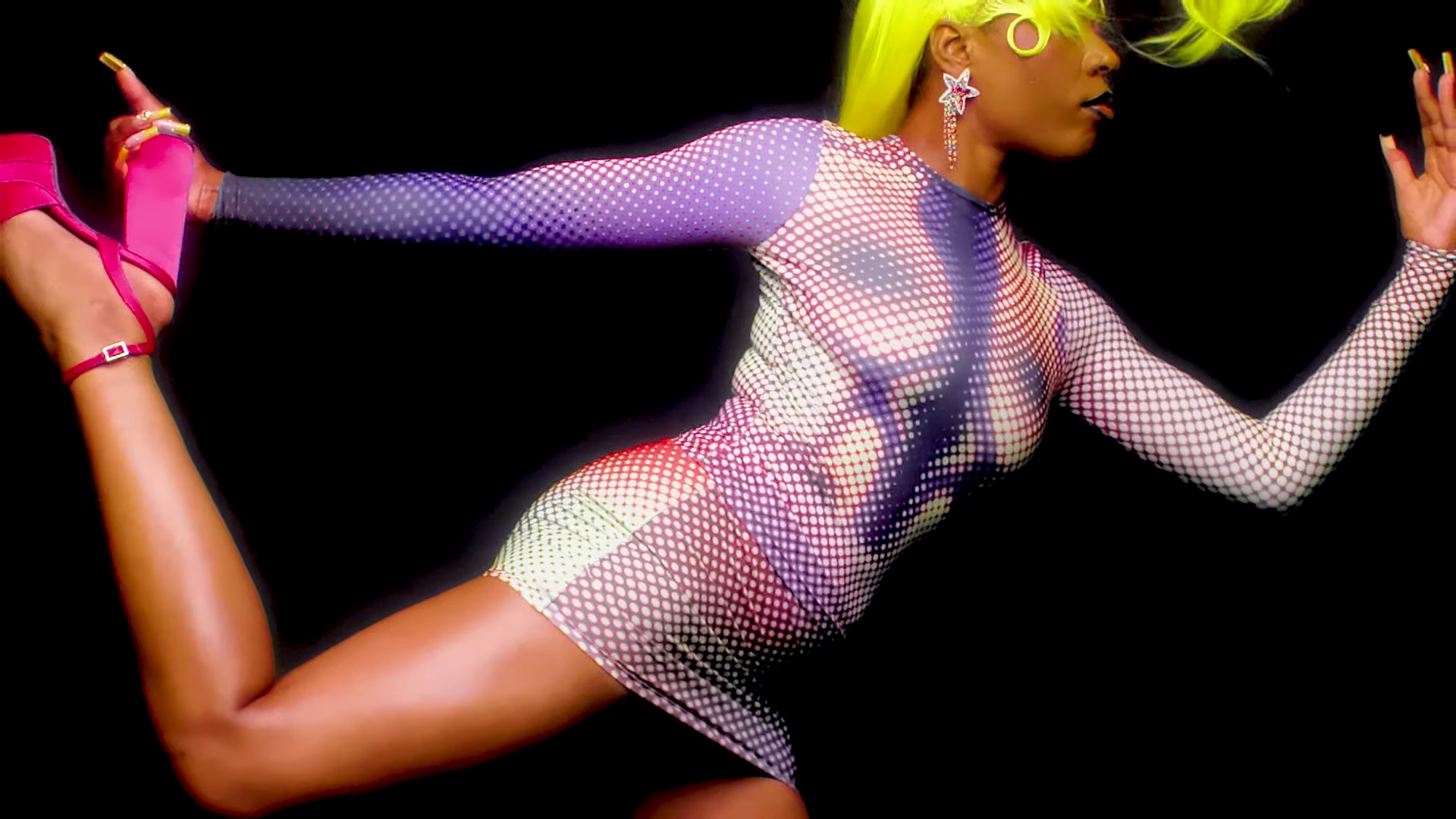 NBPQ (Topless) (2023) —  shot,  lighting