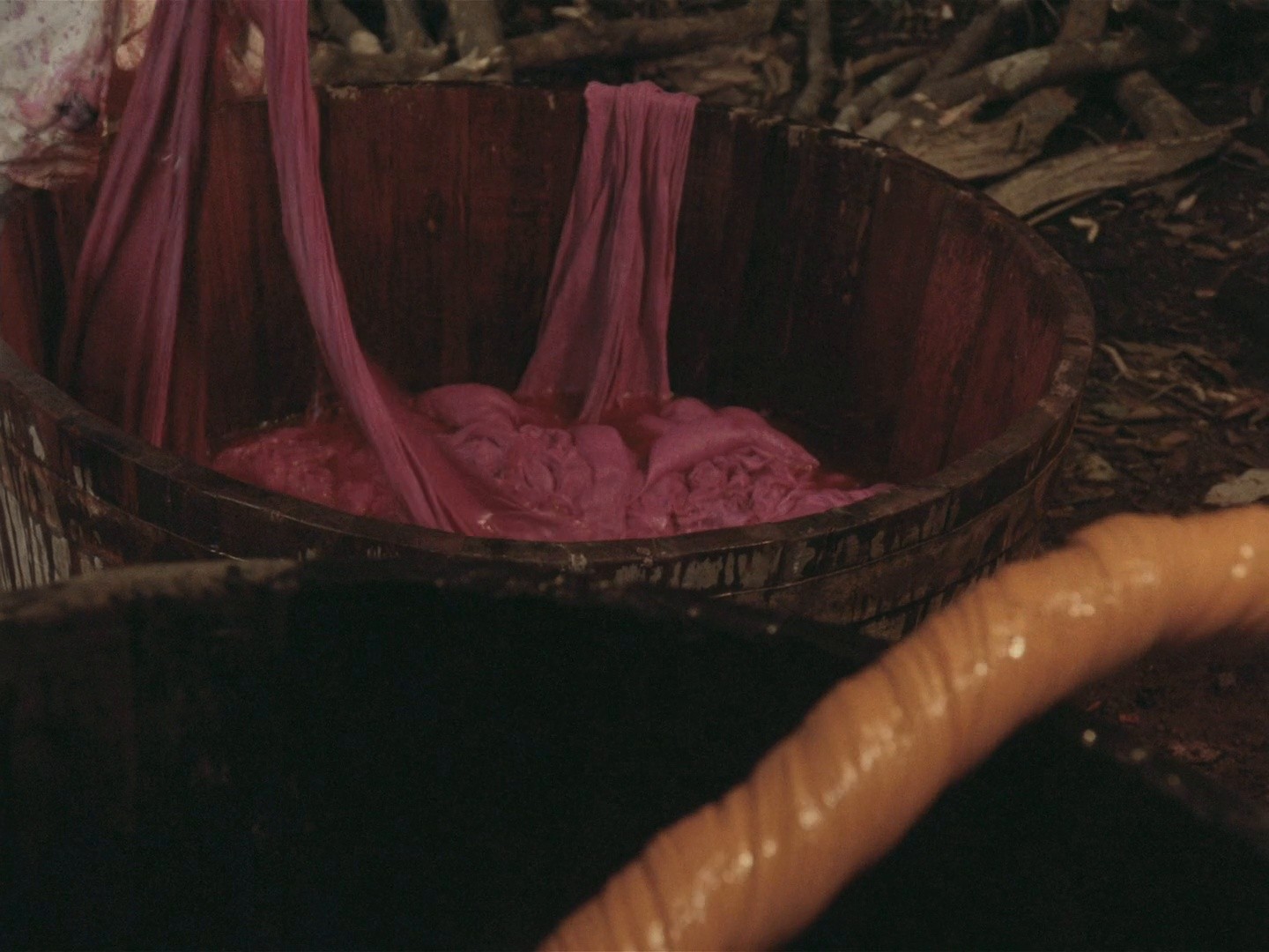 Char Adhyay (1997) —  shot,  lighting