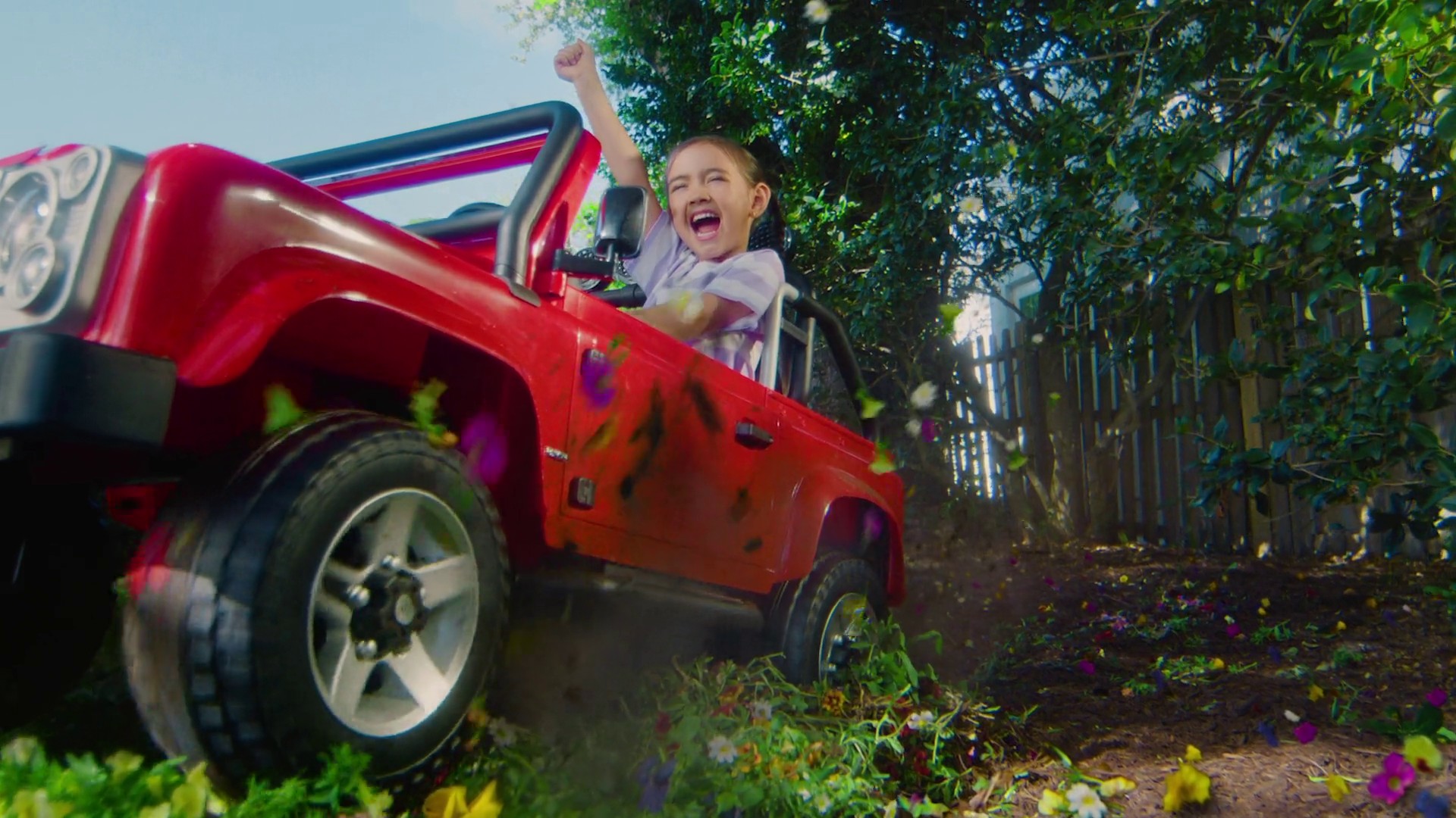 Instacart x Lowes: Summer Hosting (2023) —  shot,  lighting