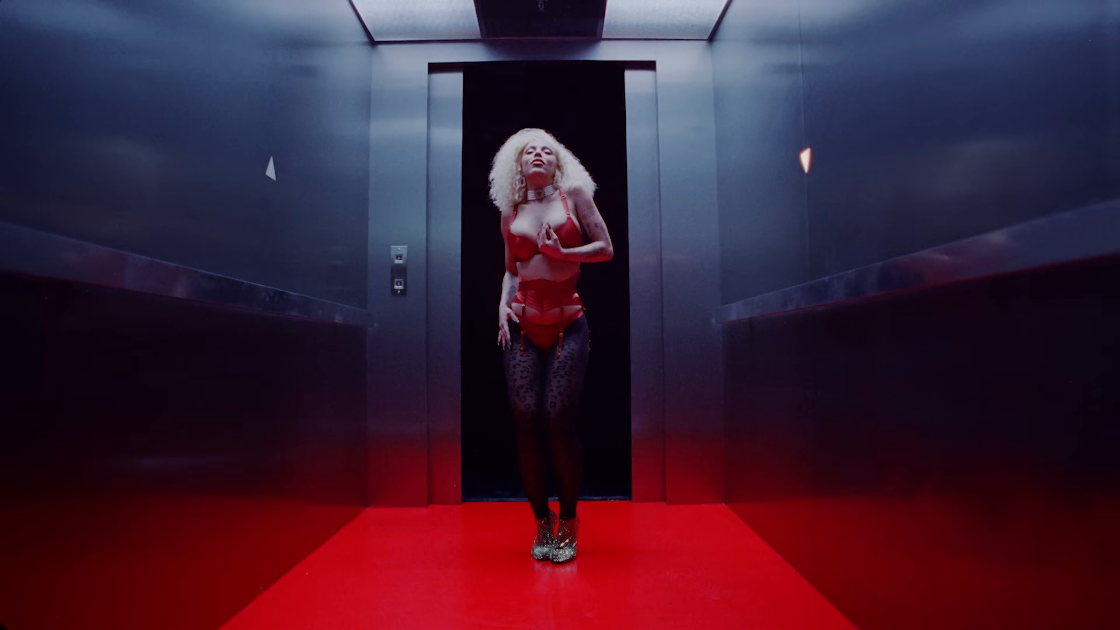 Jealous Type (2025) —  shot,  lighting