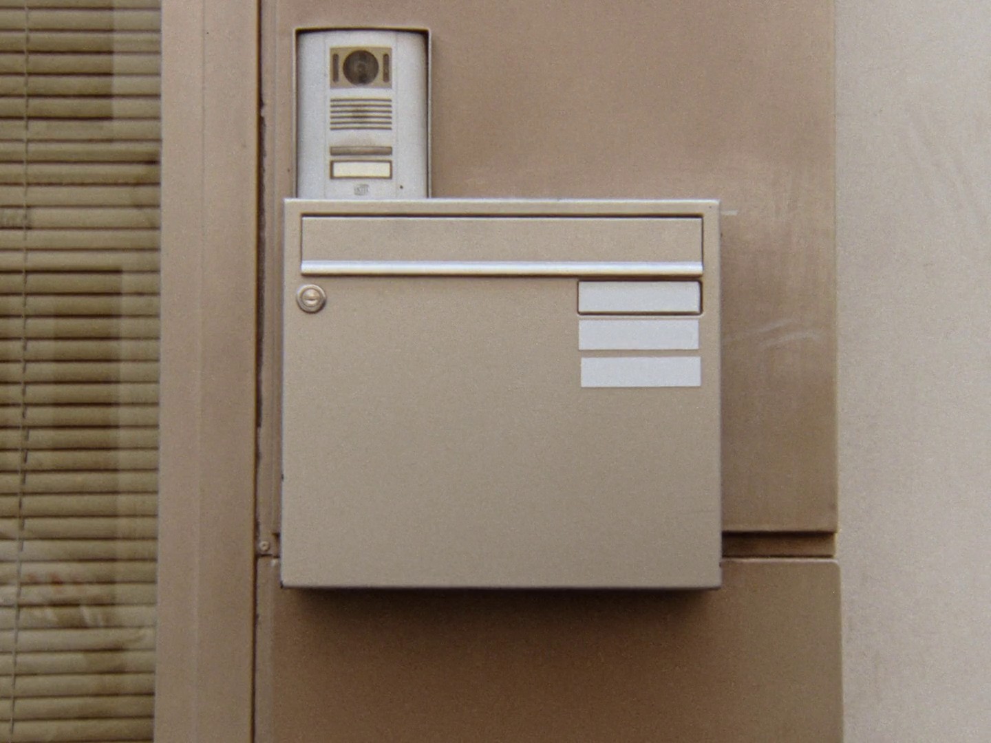 Max Mara - The Cube collection FW23 Campaign (2023) —  shot,  lighting