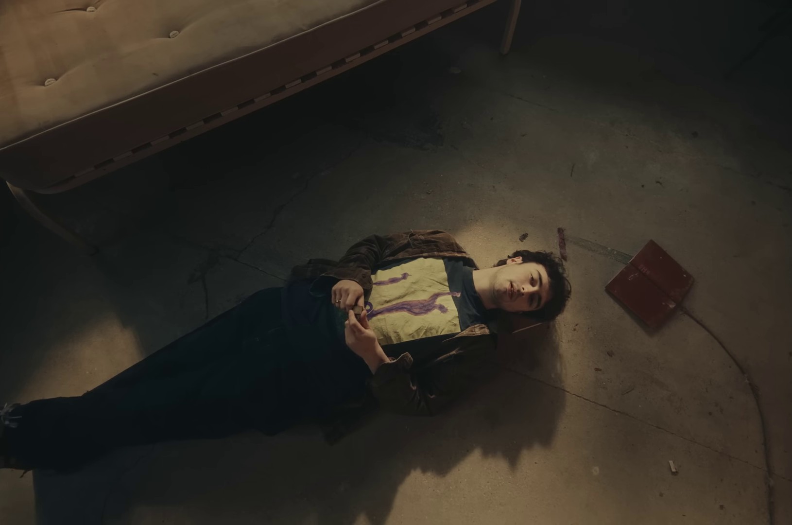 Hello Lonely (2024) —  shot,  lighting