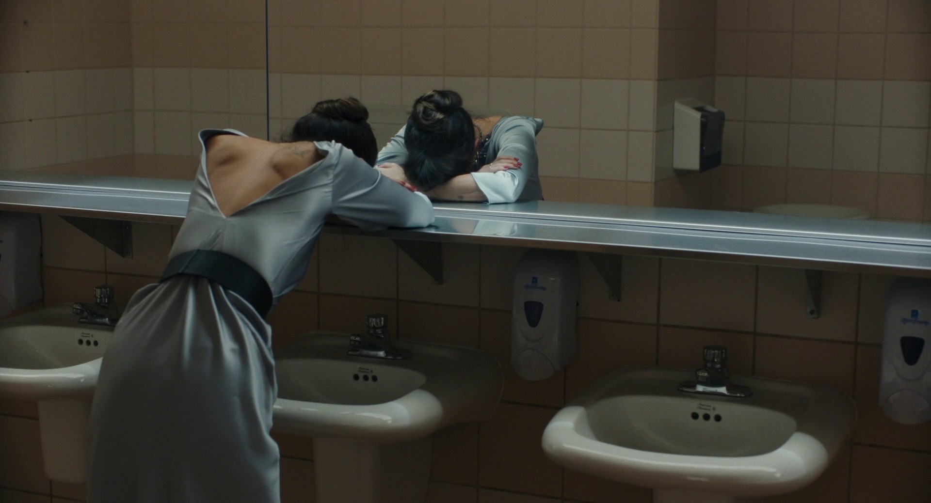 Cha Cha Real Smooth (2022) —  shot,  lighting