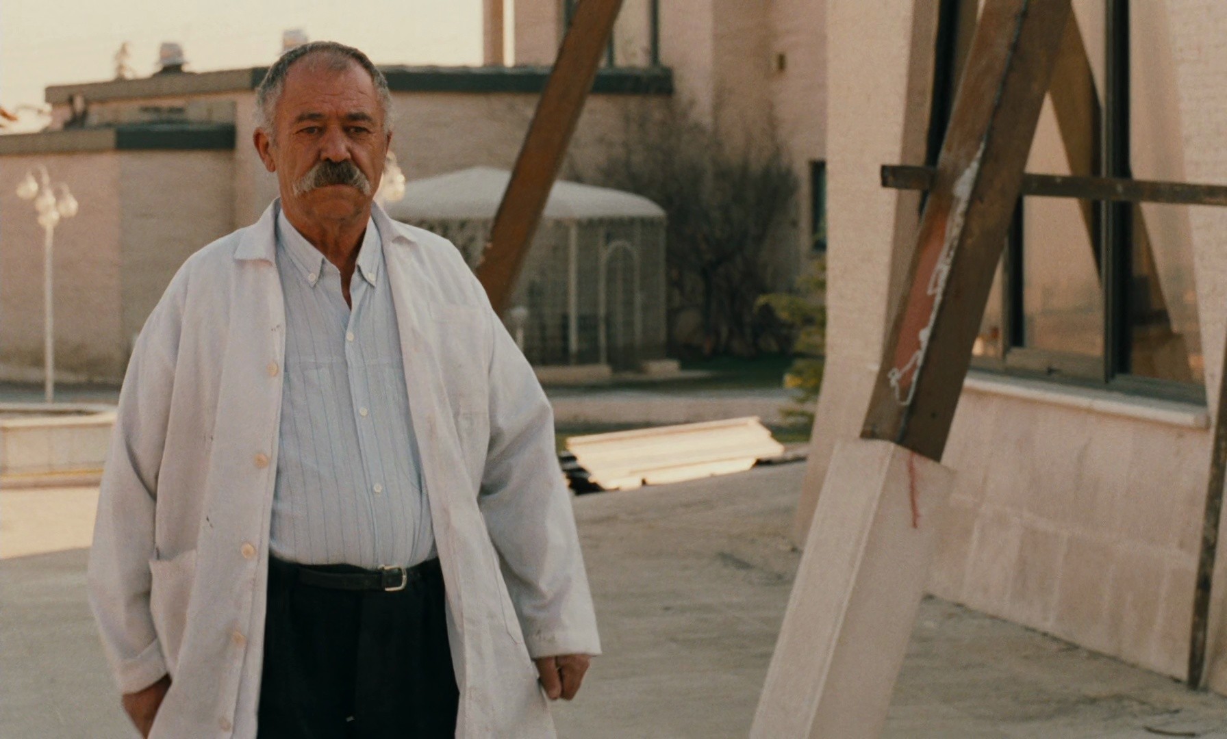 Taste of Cherry (1997) —  shot,  lighting