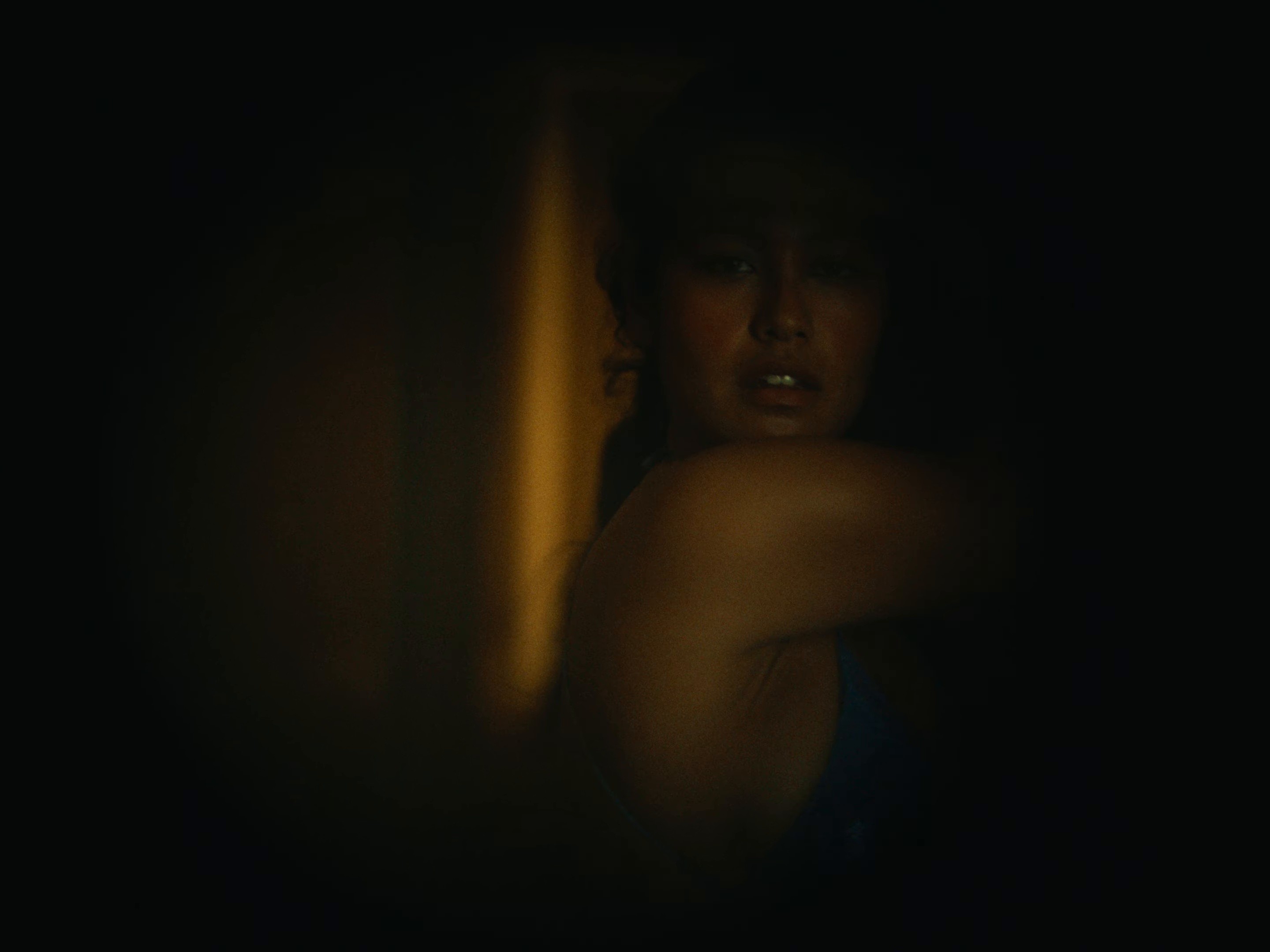 Sirena (2024) —  shot,  lighting