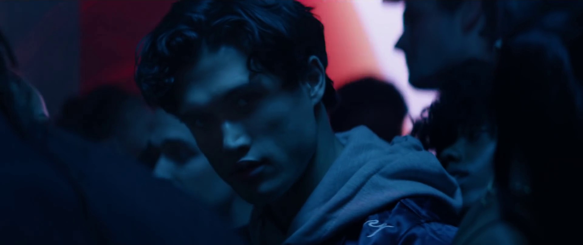 break up with your girlfriend, i'm bored (2019) —  shot,  lighting