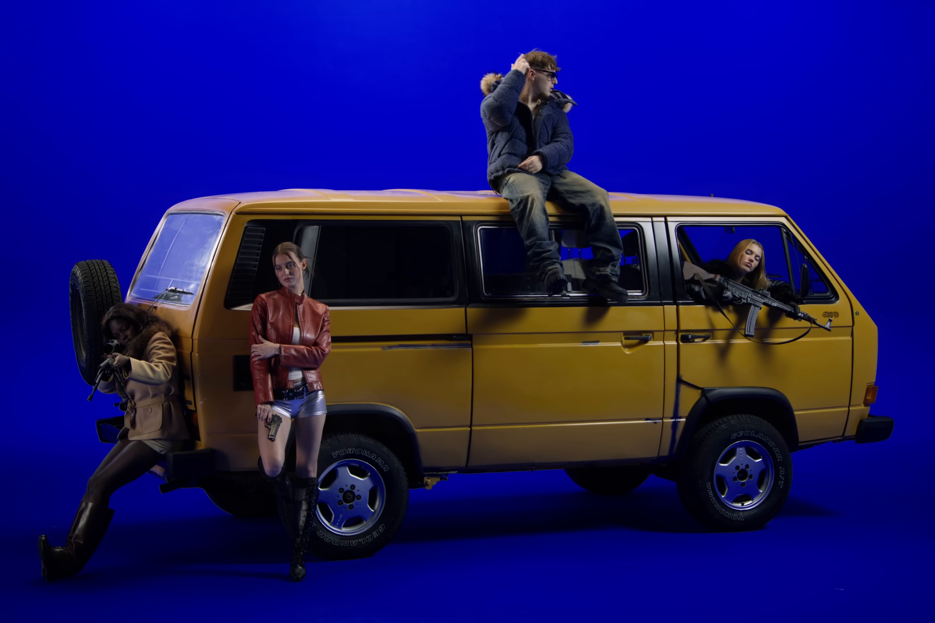  17 TEUDY  (2024) —  shot,  lighting