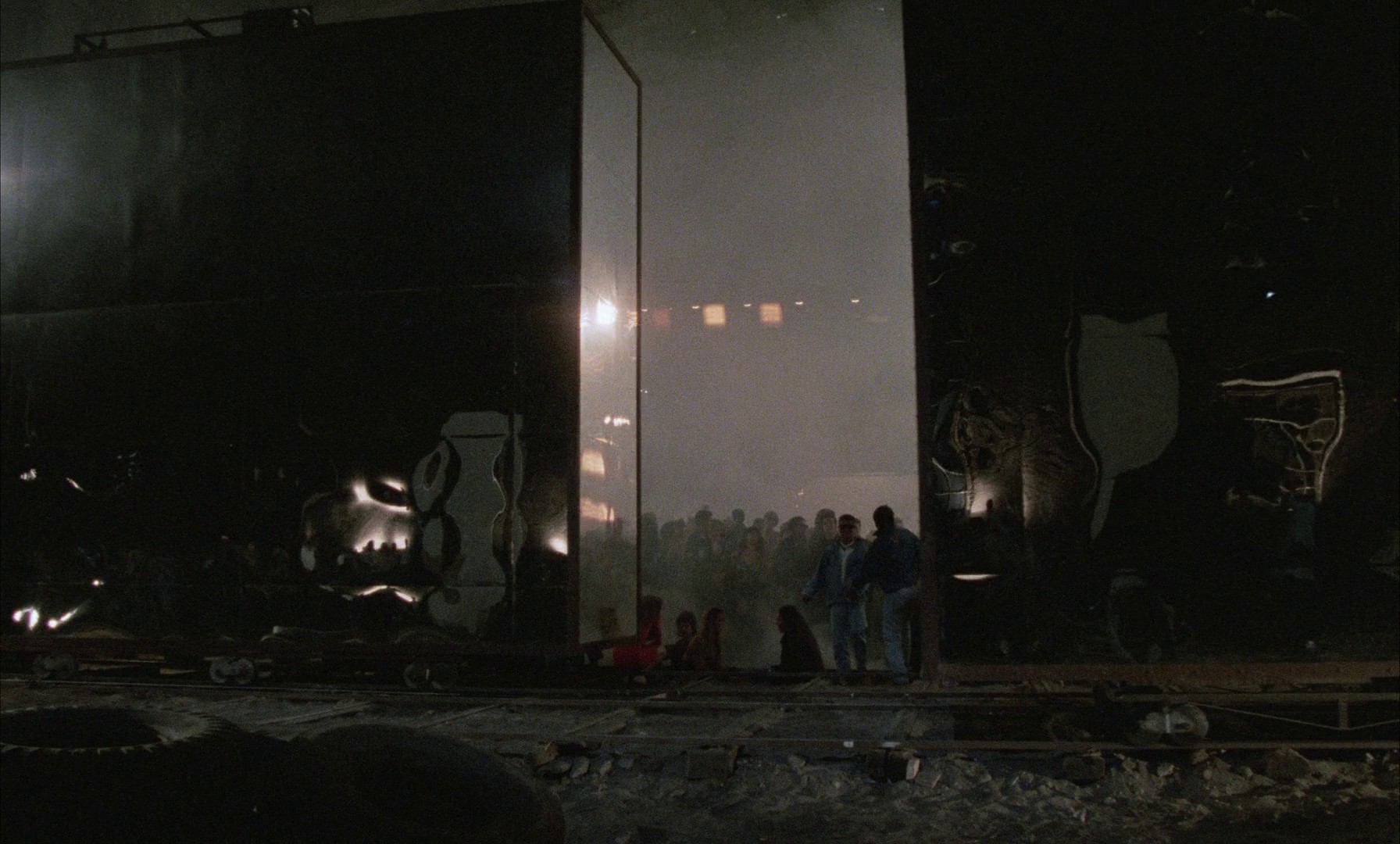 The Voice of the Moon (1990) —  shot,  lighting