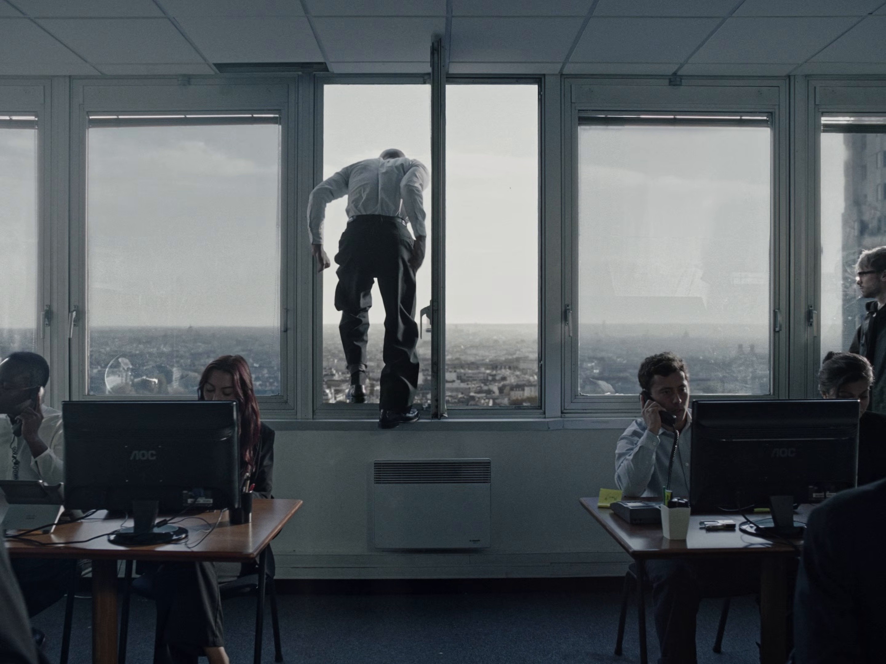 Incendie (2025) —  shot,  lighting