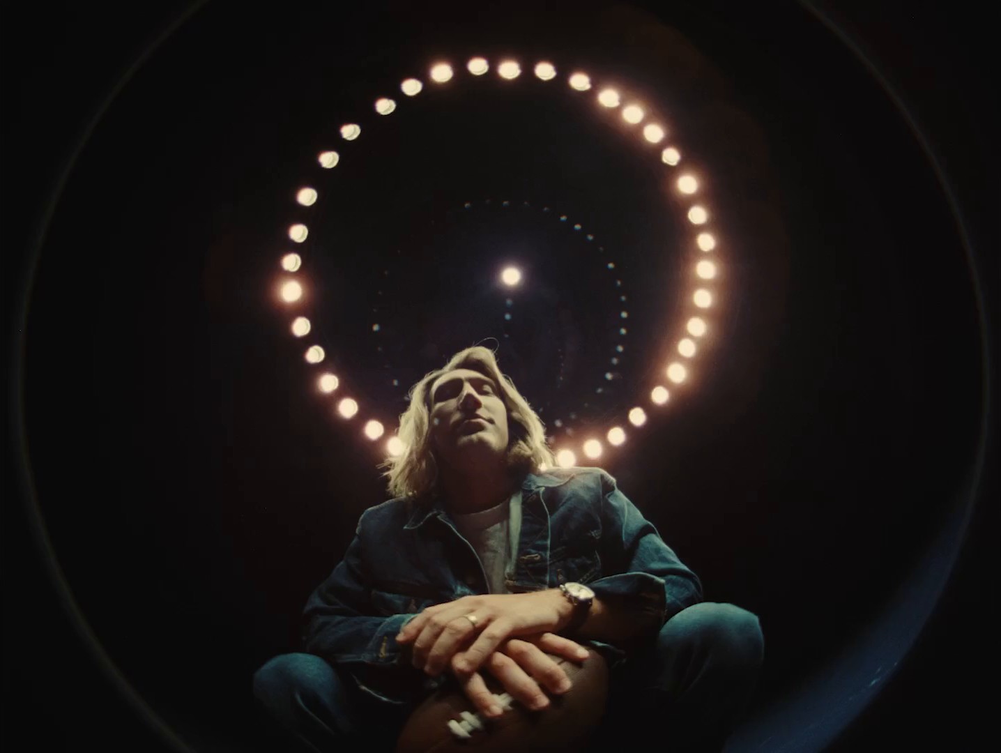 American Eagle "Live Your Life" 30s (2024) —  shot,  lighting