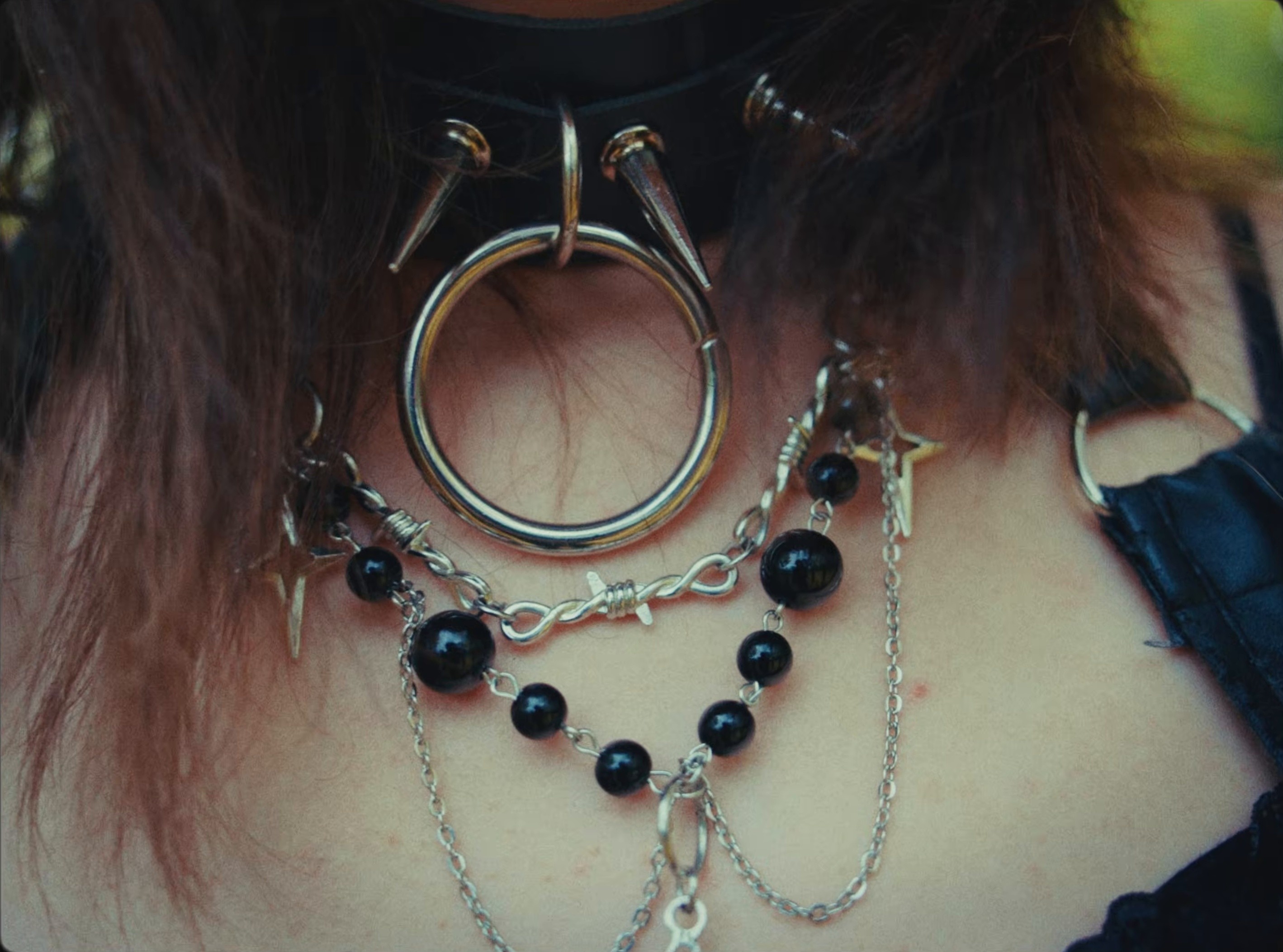 mec toxique (2025) —  shot,  lighting