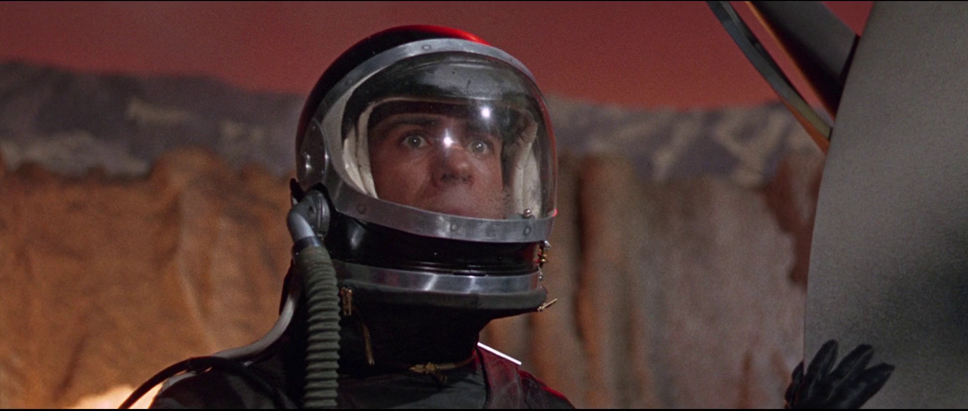Robinson Crusoe on Mars (1964) —  shot,  lighting