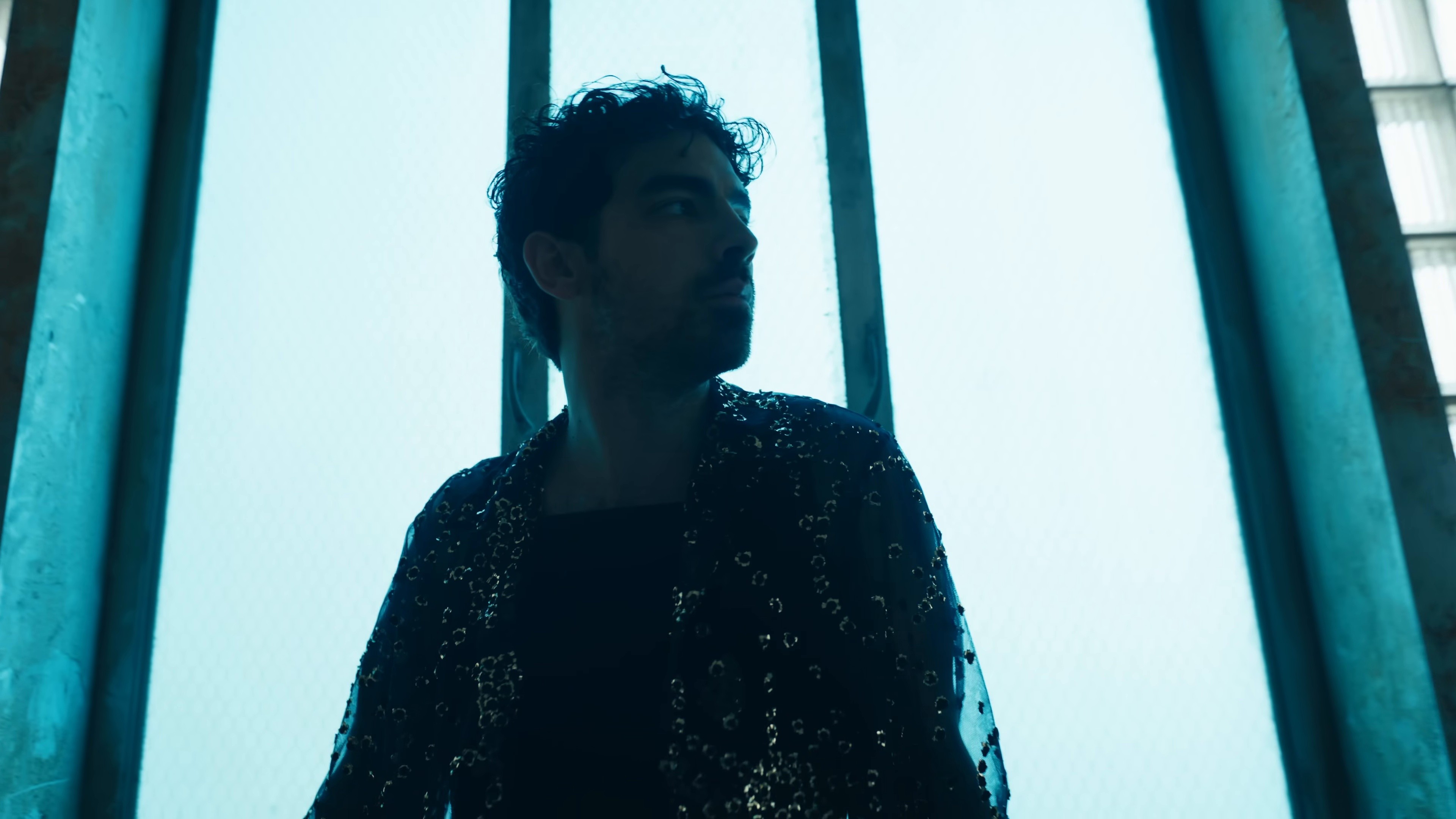 ¿Cómo Pasó? (2024) —  shot,  lighting