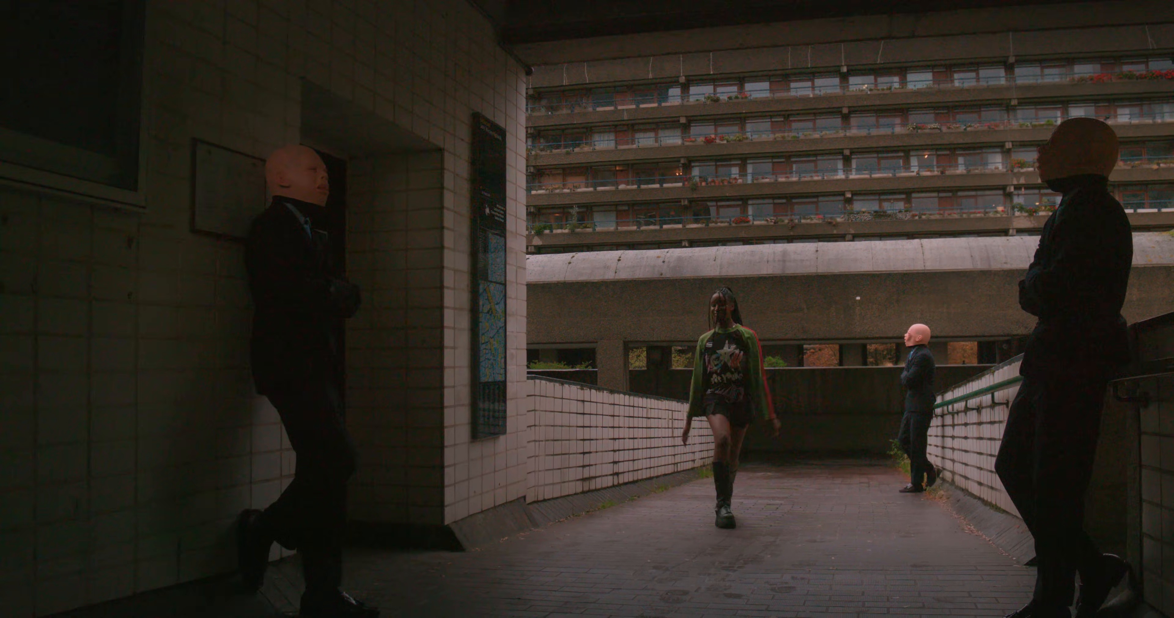 DUN DI DUN (2025) —  shot,  lighting