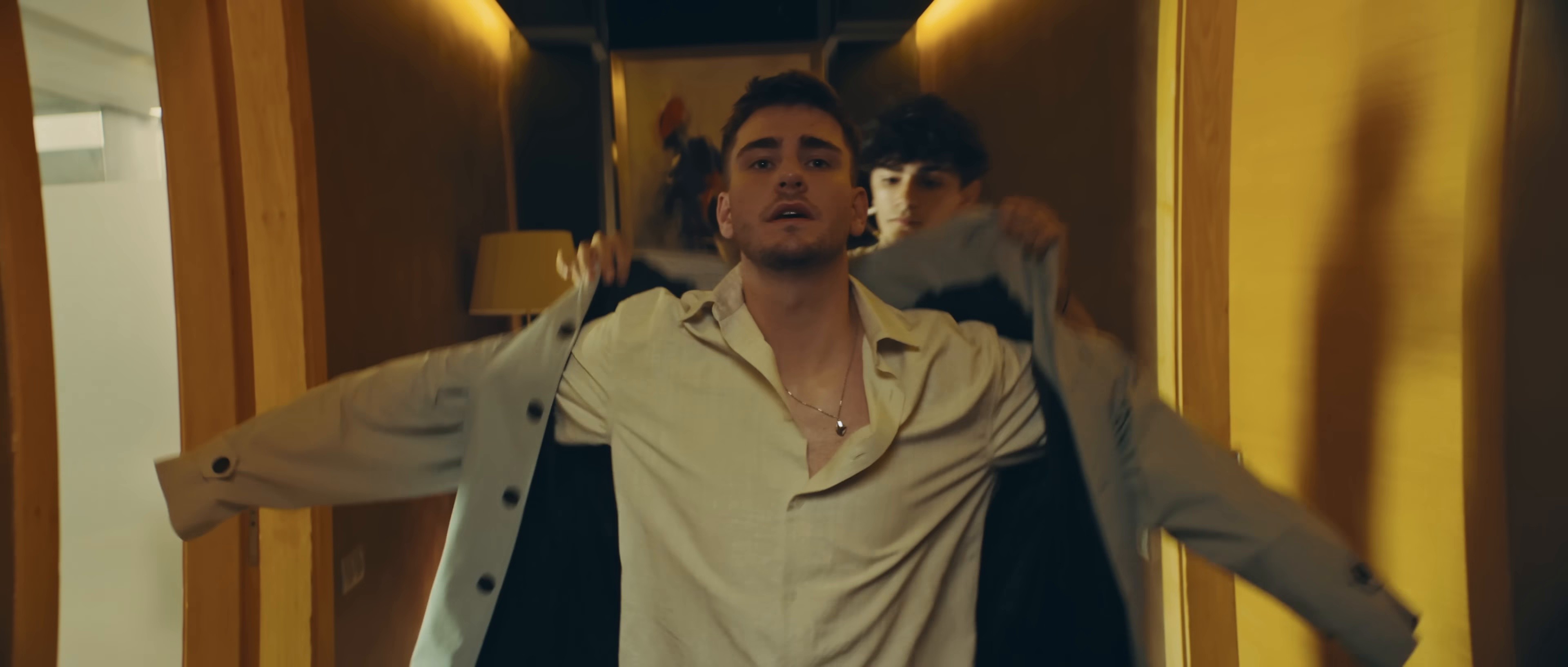 Le jeu (2024) —  shot,  lighting