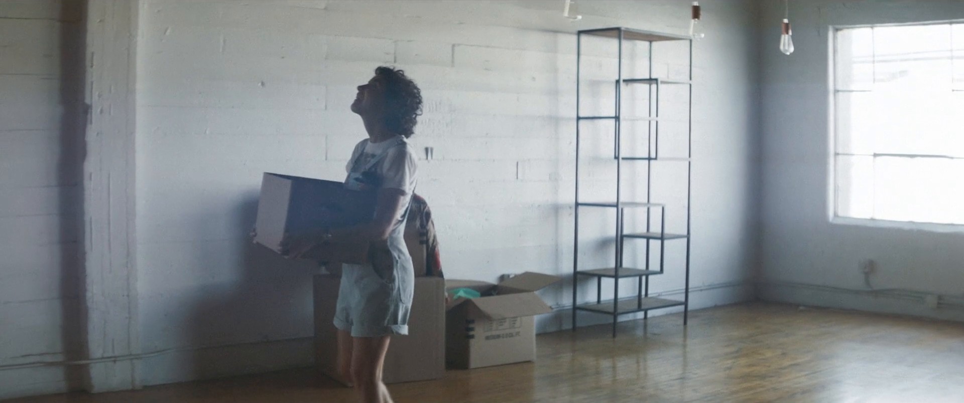 Facebook : Drummers (2017) —  shot,  lighting