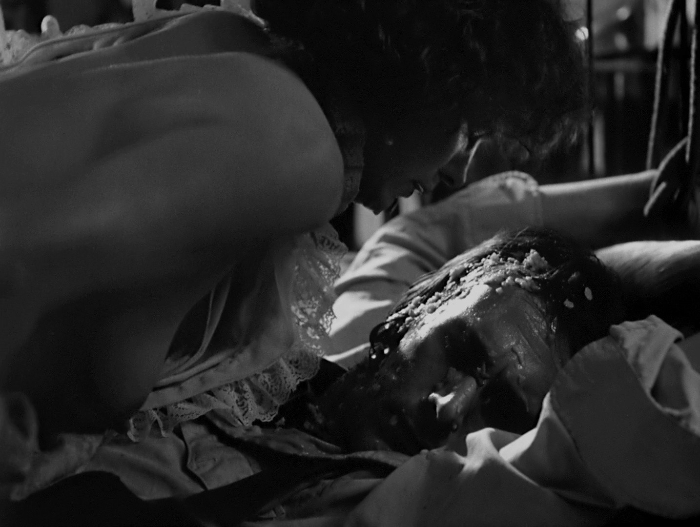 Singapore Sling (1990) —  shot,  lighting