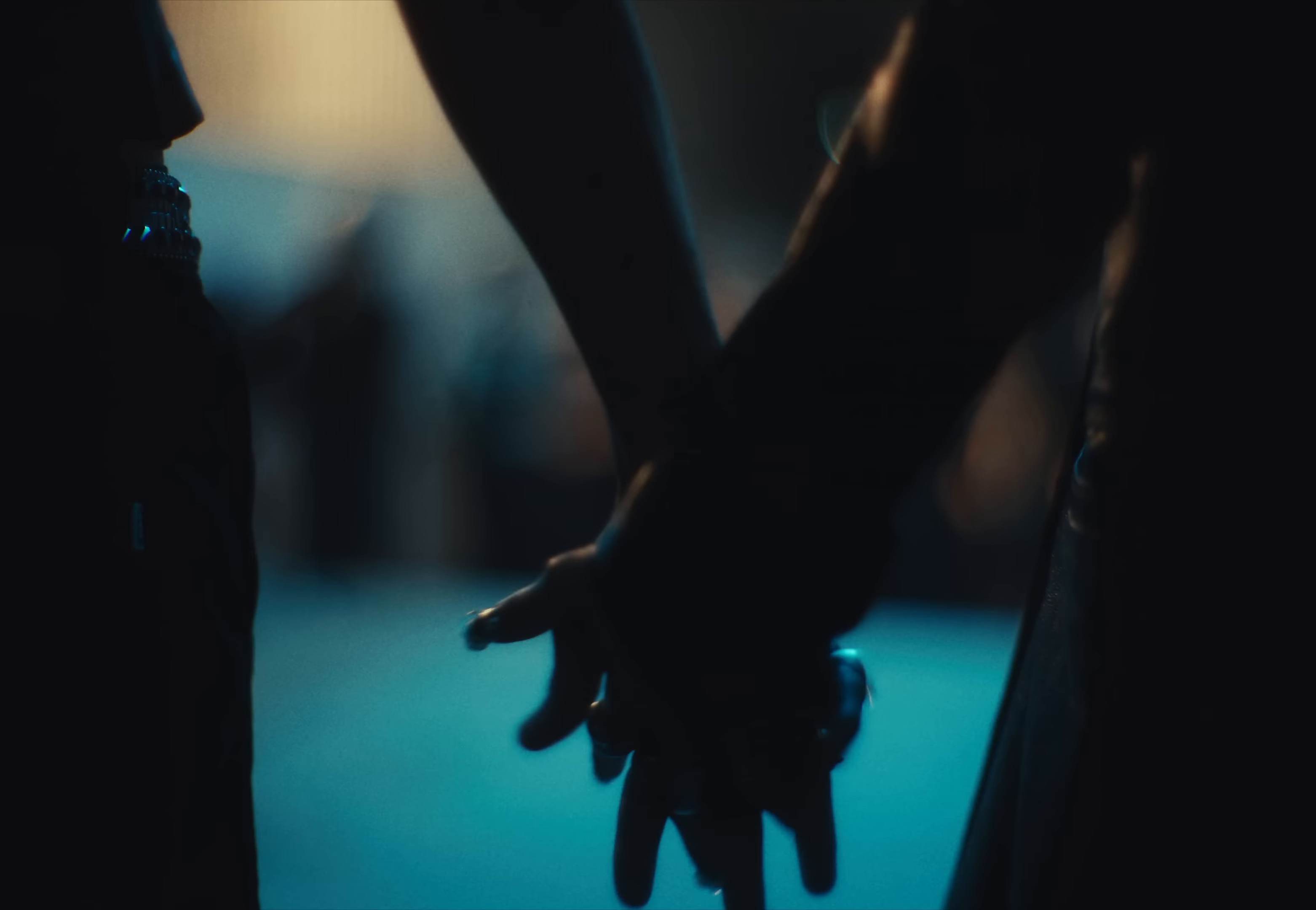 Tears on the dancefloor (2024) —  shot,  lighting