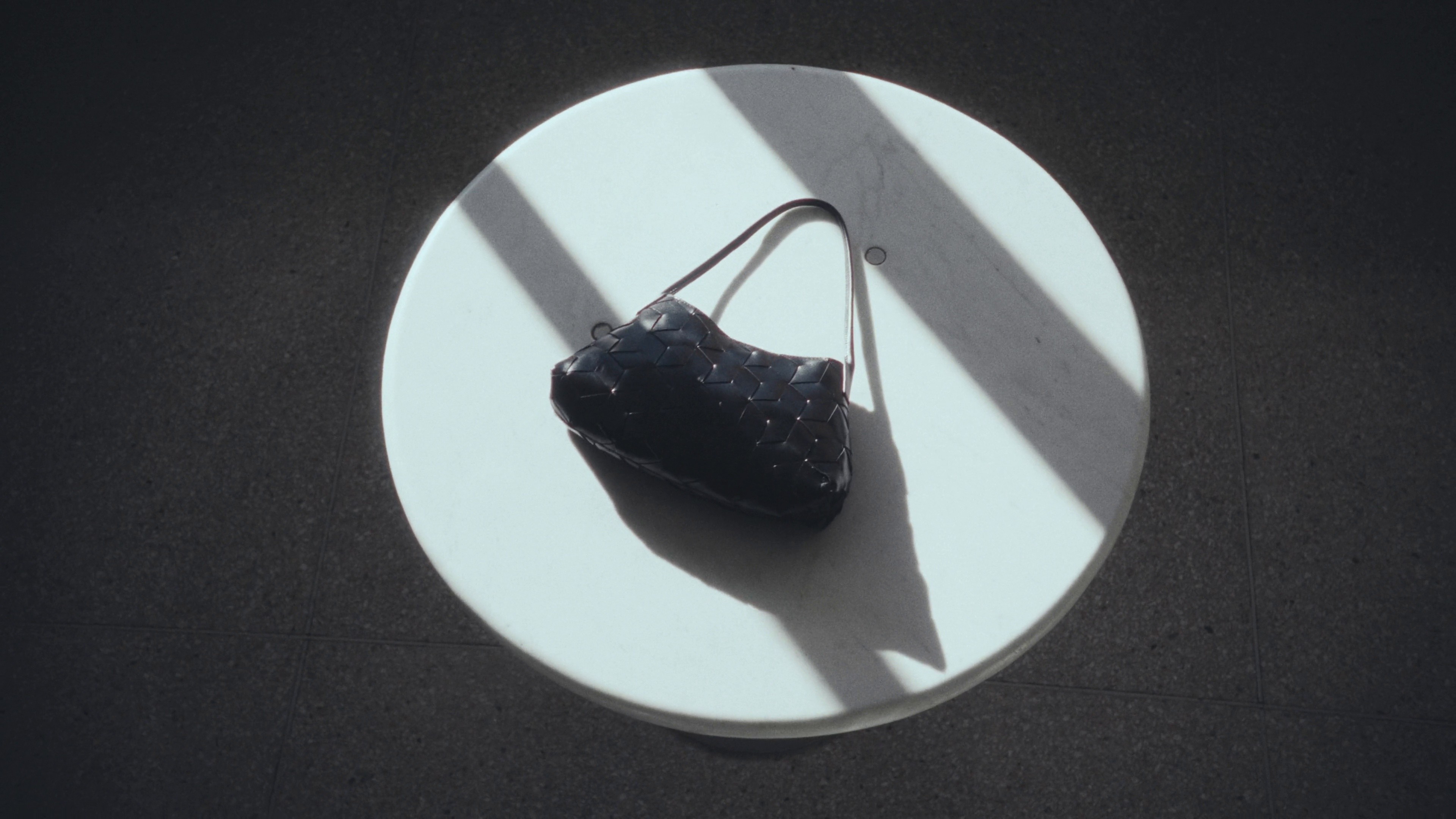 MANGO SS25 (Director's Cut) (2025) —  shot,  lighting