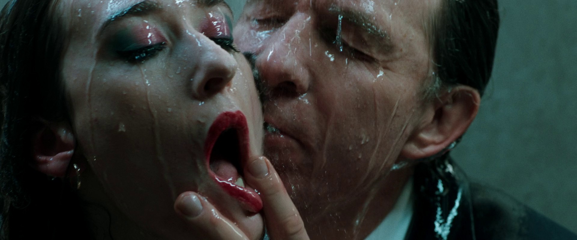 Klienten (2022) —  shot,  lighting