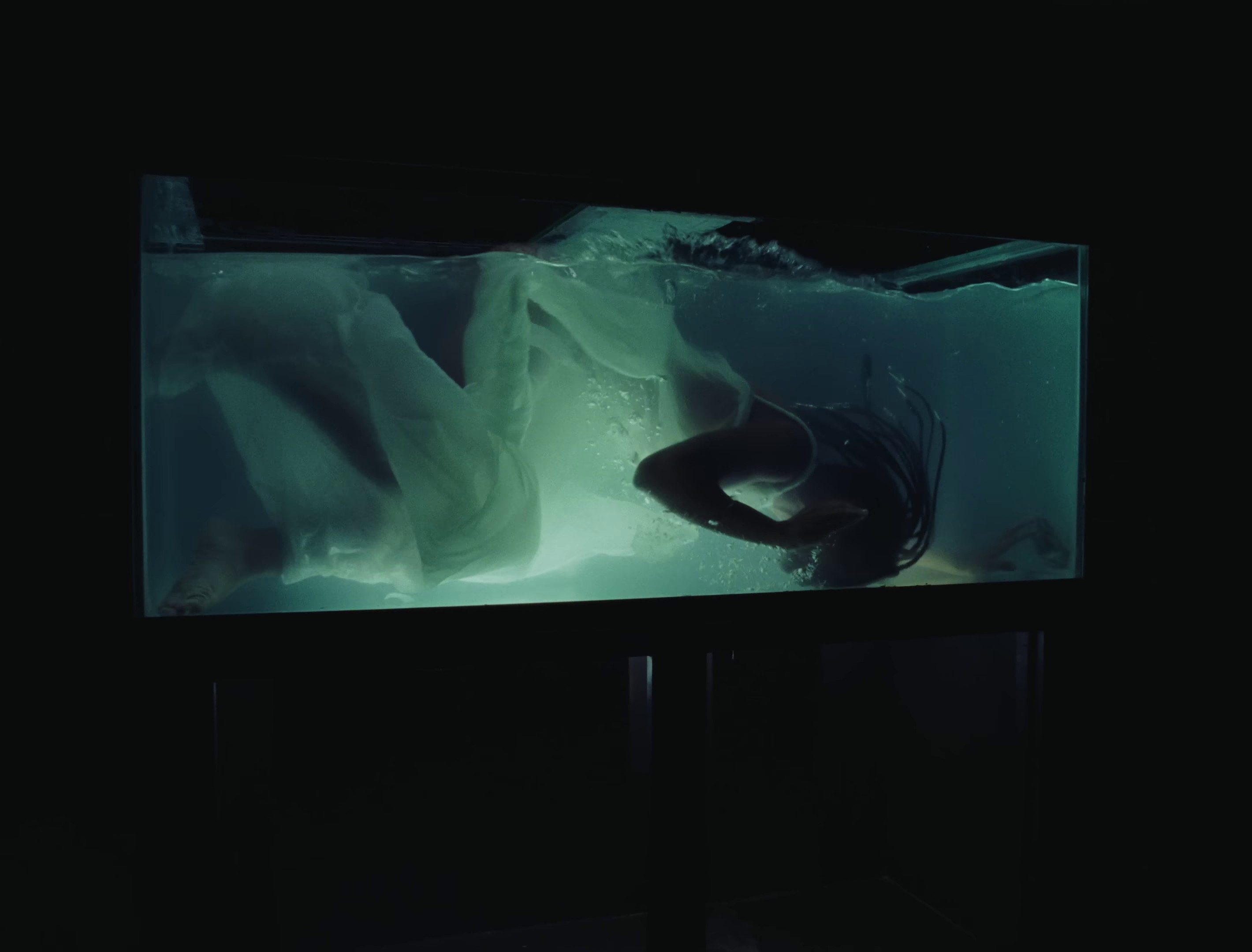 Say im ur luv (2022) —  shot,  lighting