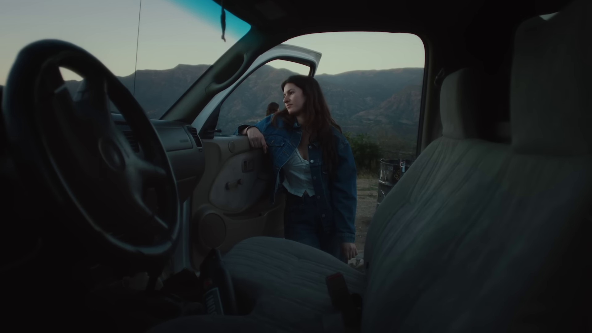 face to face (2024) —  shot,  lighting