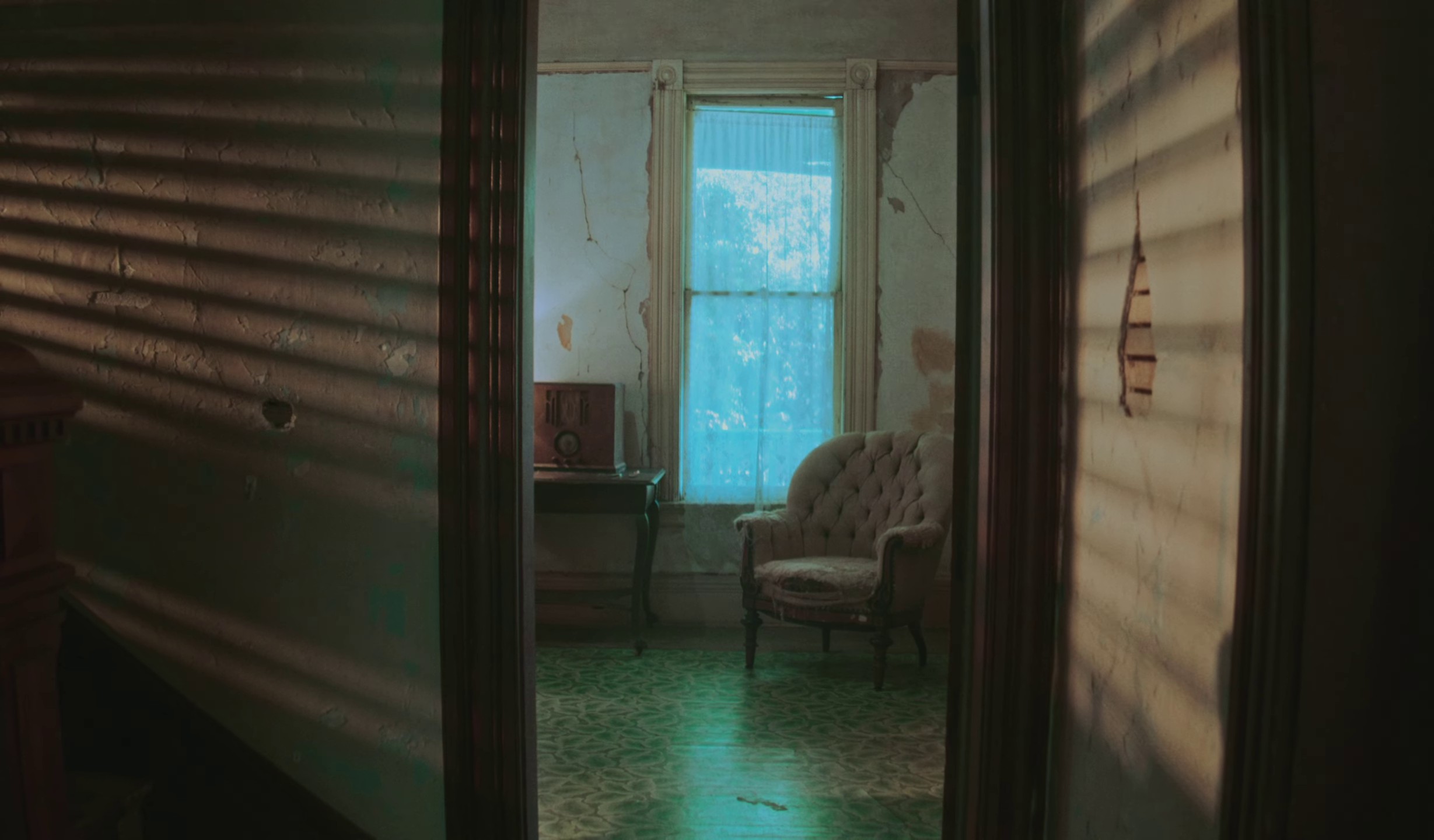 Lucy Takes a Picture (2024) —  shot,  lighting