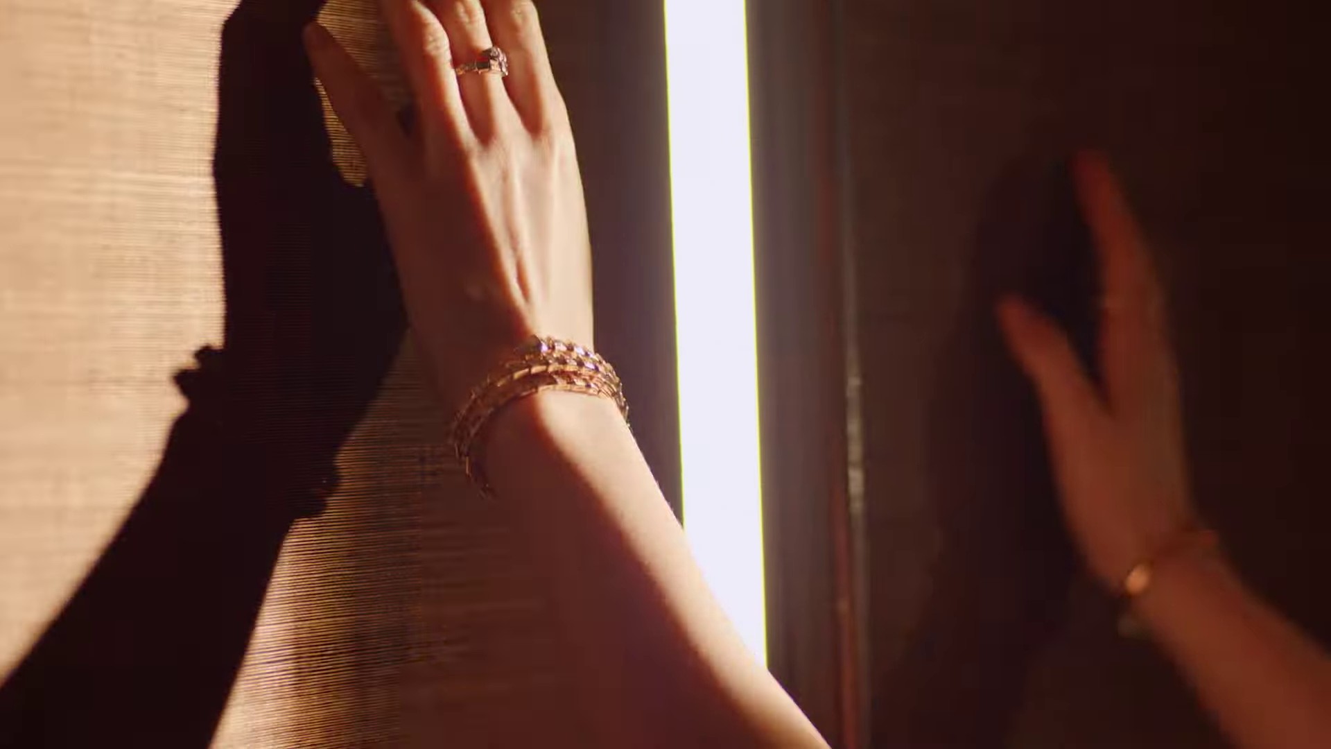 Eternal Elegance: Yifei Liu x Serpenti | Bulgari Jewelry (2023) —  shot,  lighting