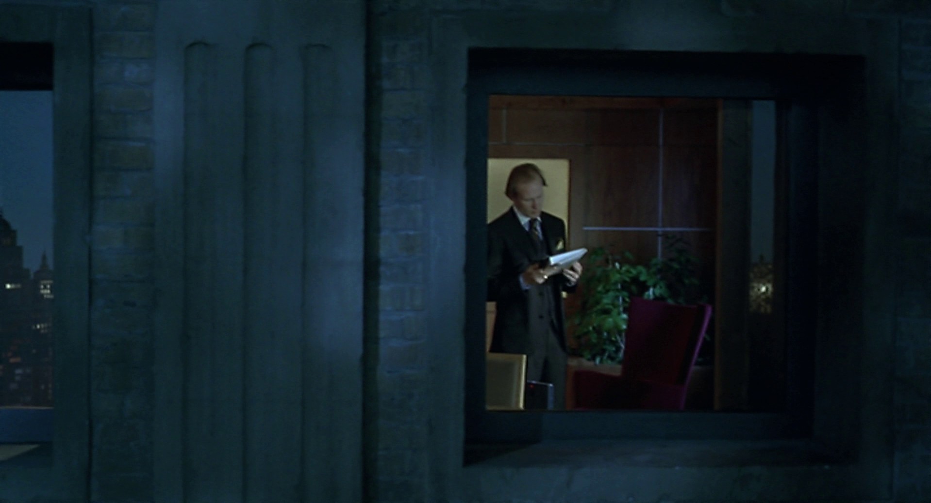 A Couch in New York (1996) —  shot,  lighting