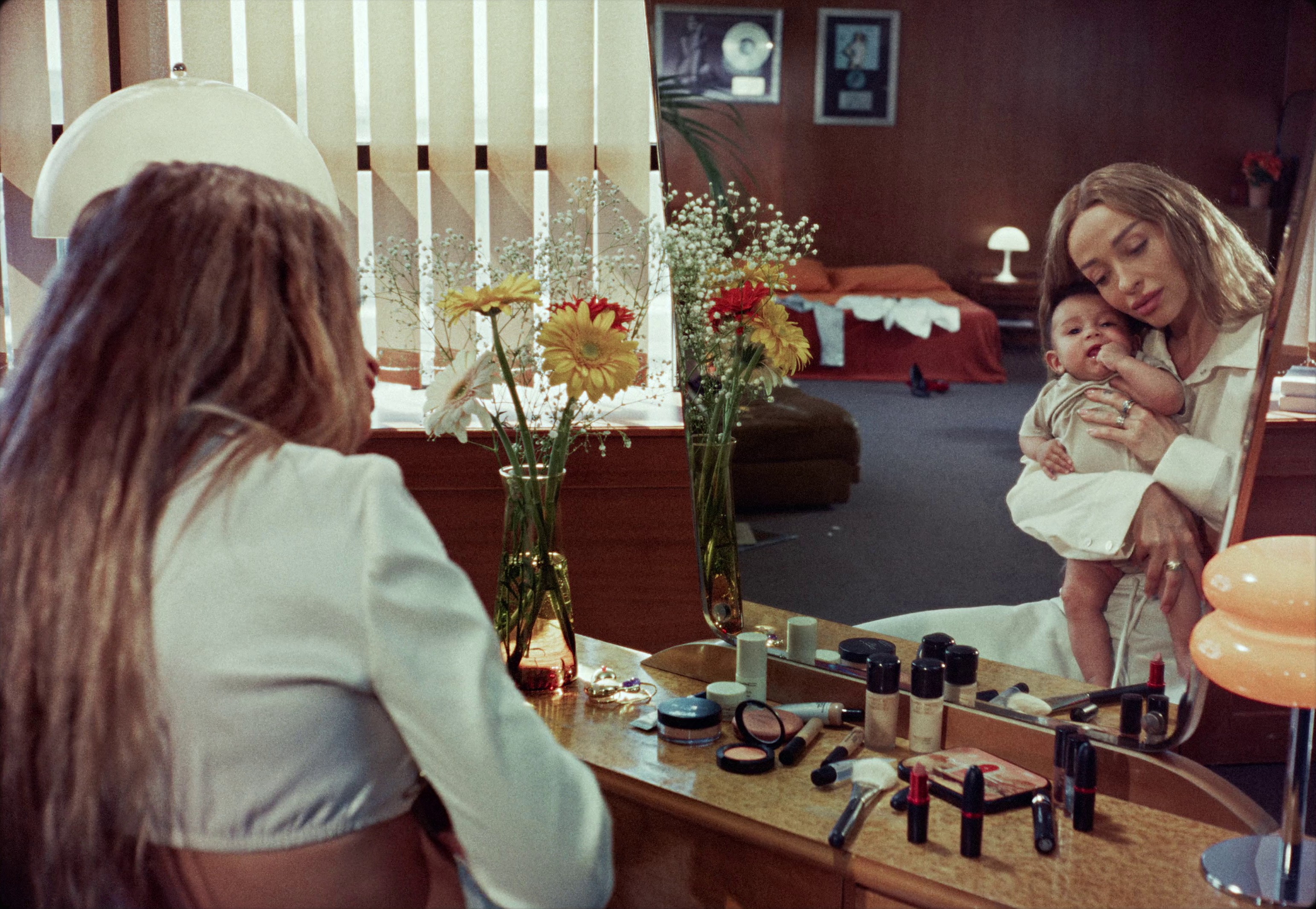 MAC - VIVA GLAM (2024) —  shot,  lighting