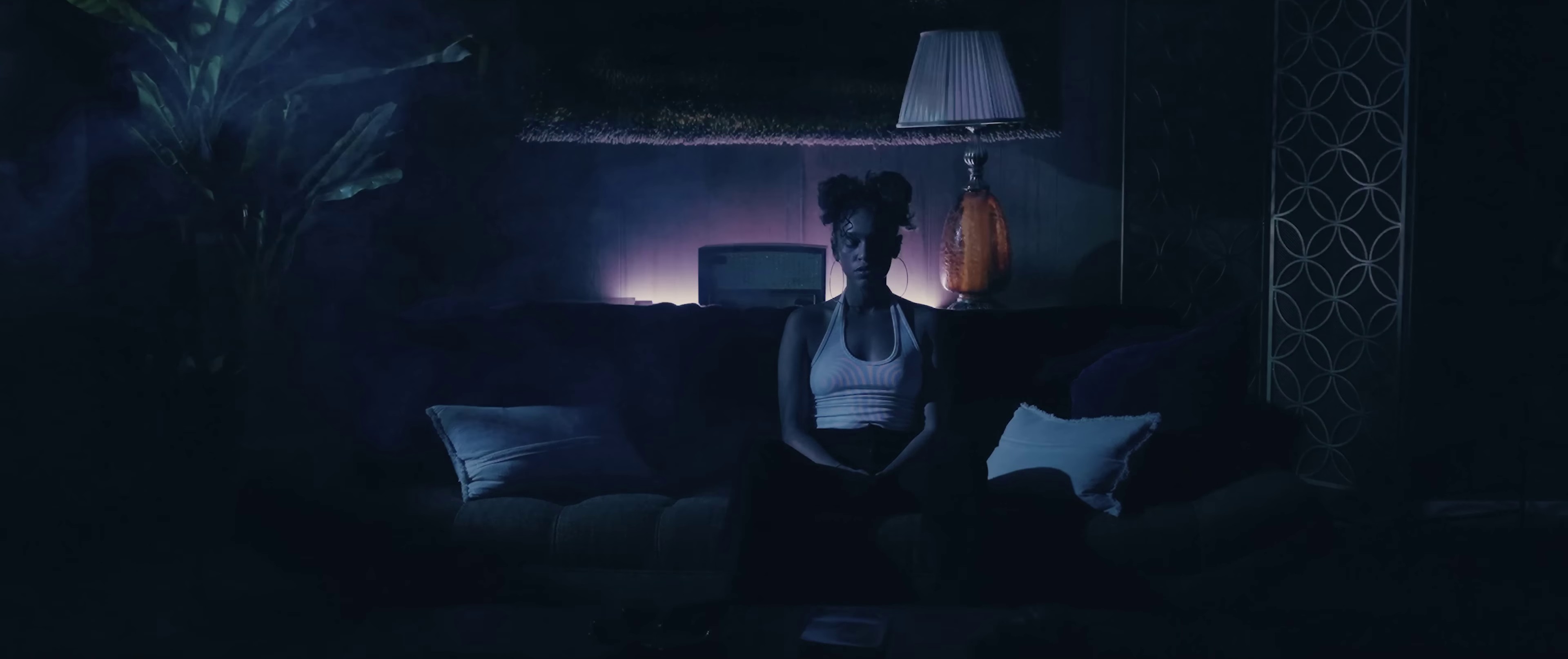 Boy Problems (2023) —  shot,  lighting