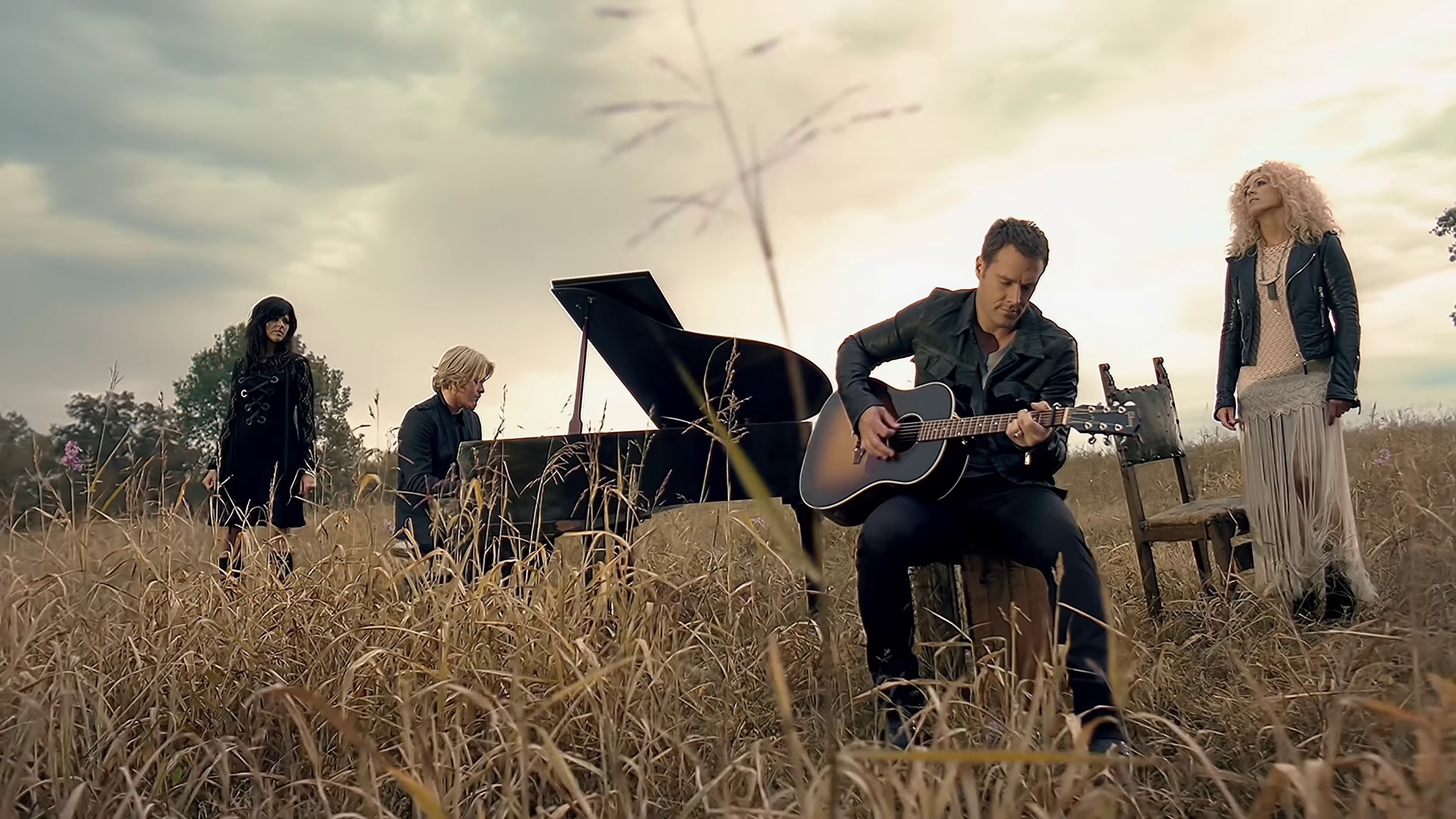 Kiss Goodbye (2010) —  shot,  lighting