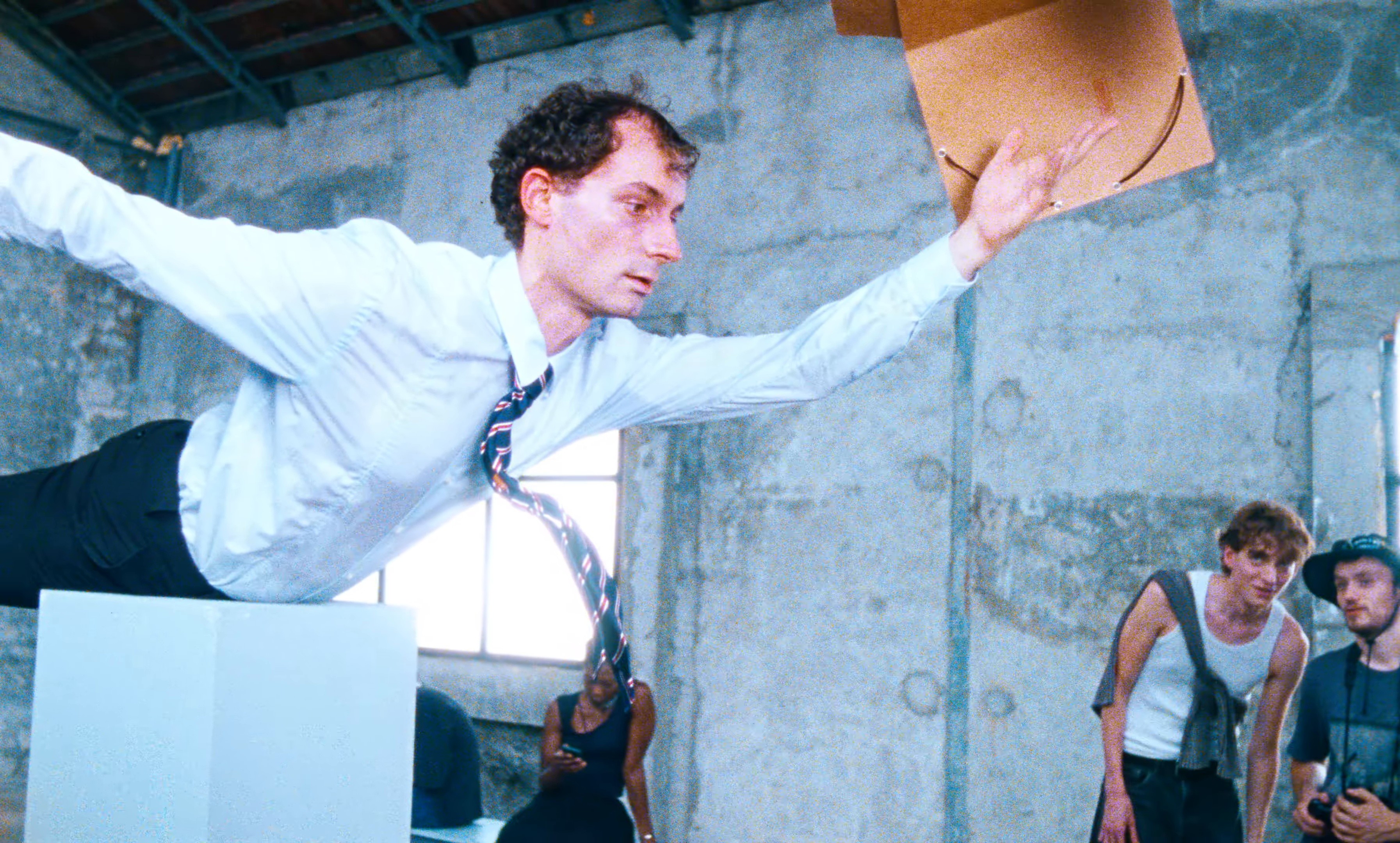 Le Vide (2025) —  shot,  lighting