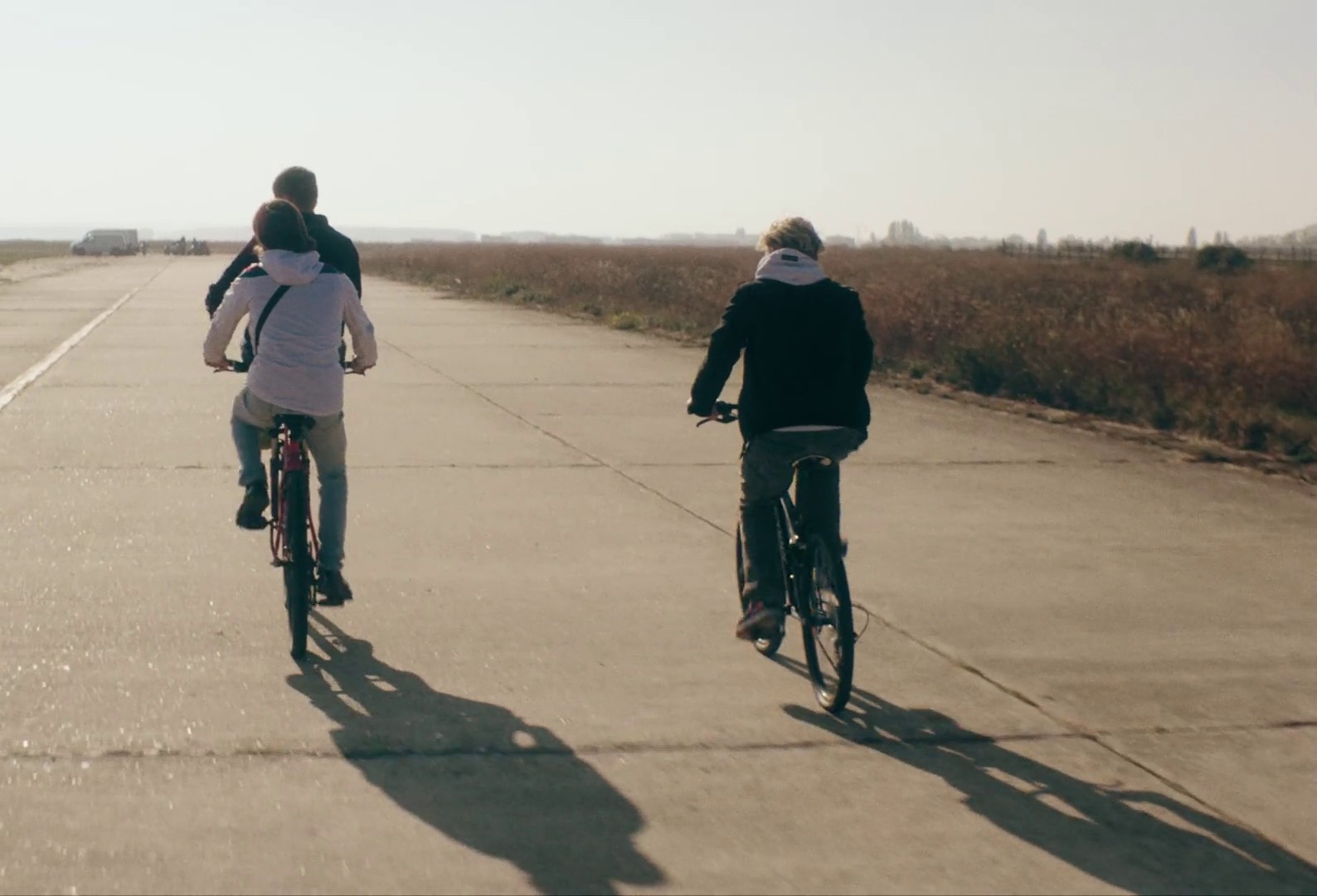 How much ( you want her ) (2018) —  shot,  lighting