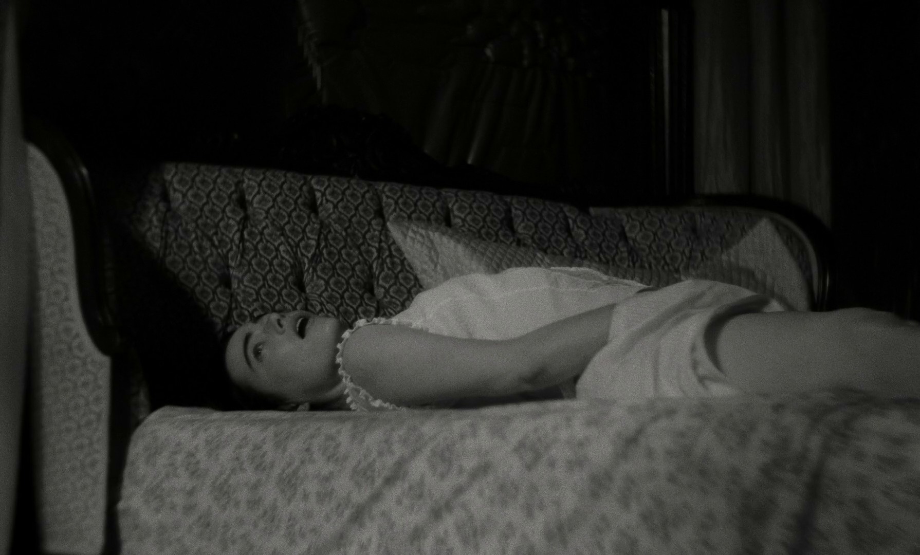 Poor Things (2024) —  shot,  lighting