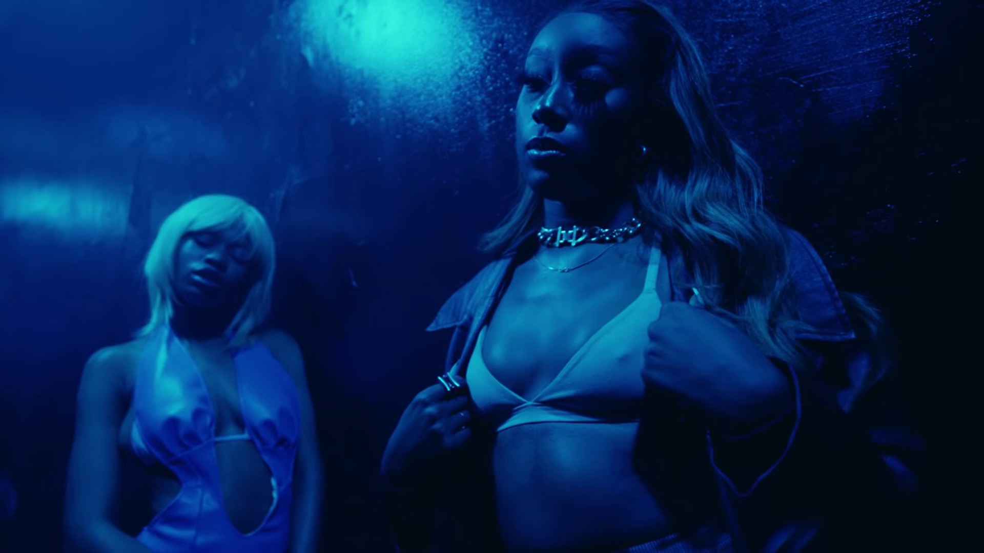 JUMPING SHIP (2020) —  shot,  lighting