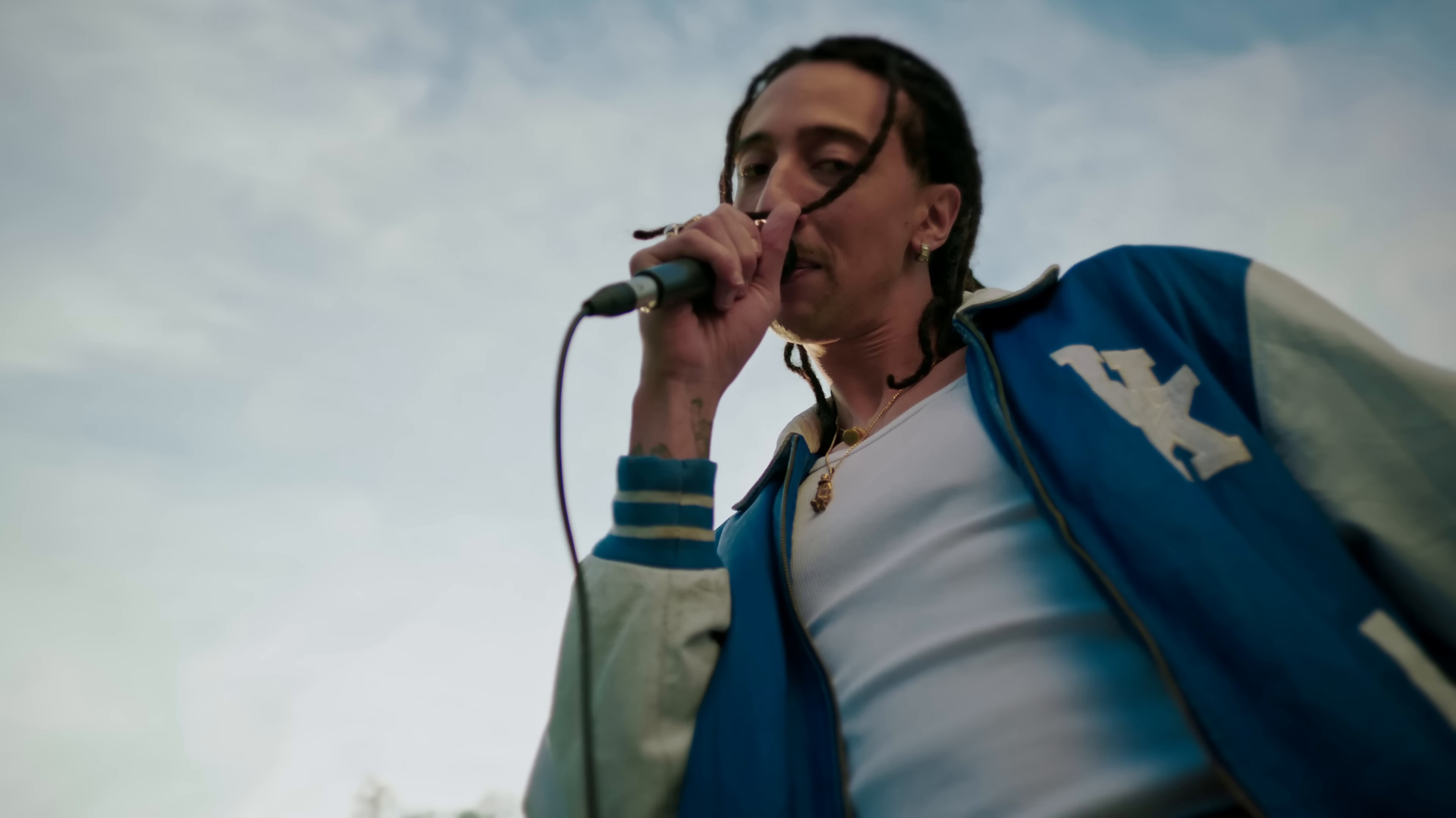 CASA MIA (2024) —  shot,  lighting