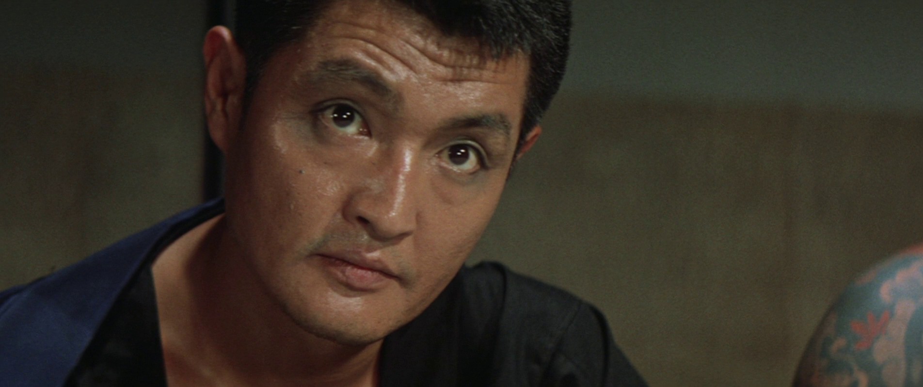 Red Peony Gambler (1968) —  shot,  lighting