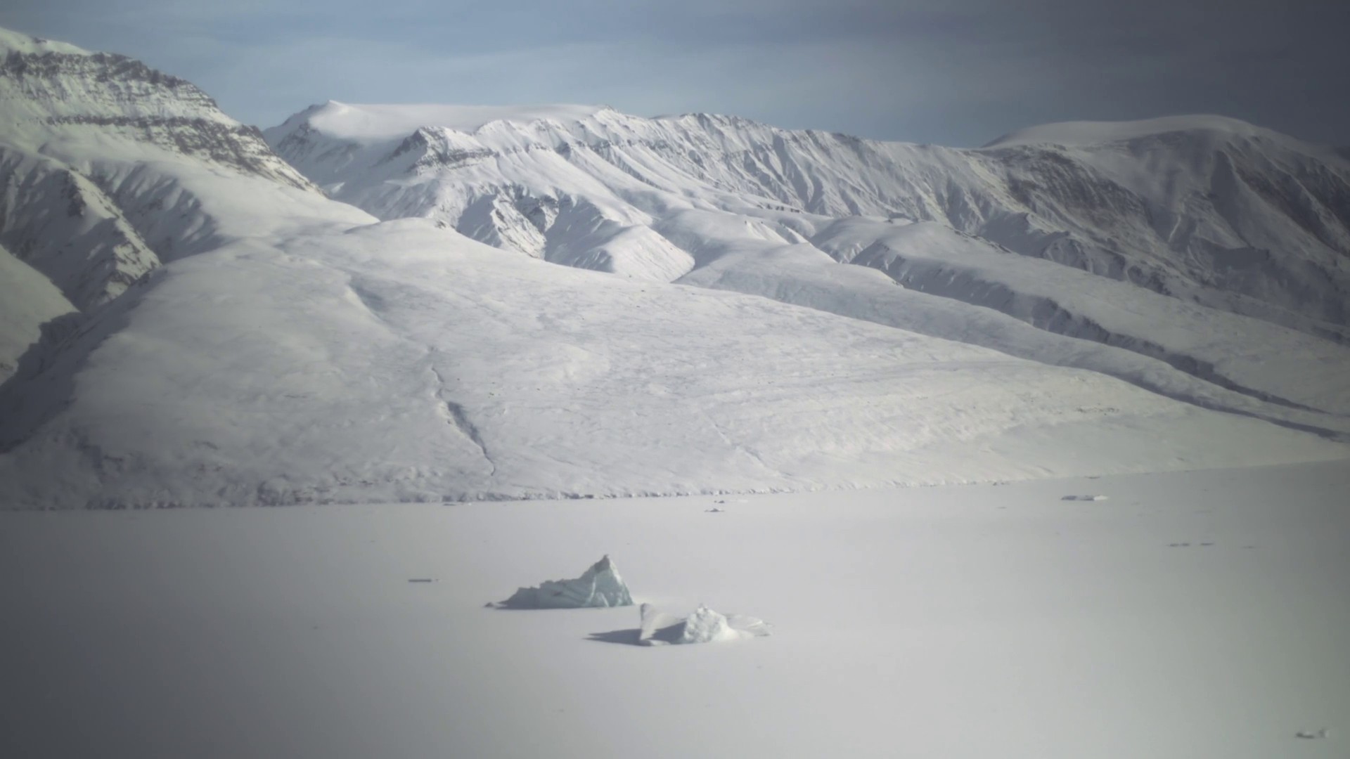 Utuqaq (2021) —  shot,  lighting